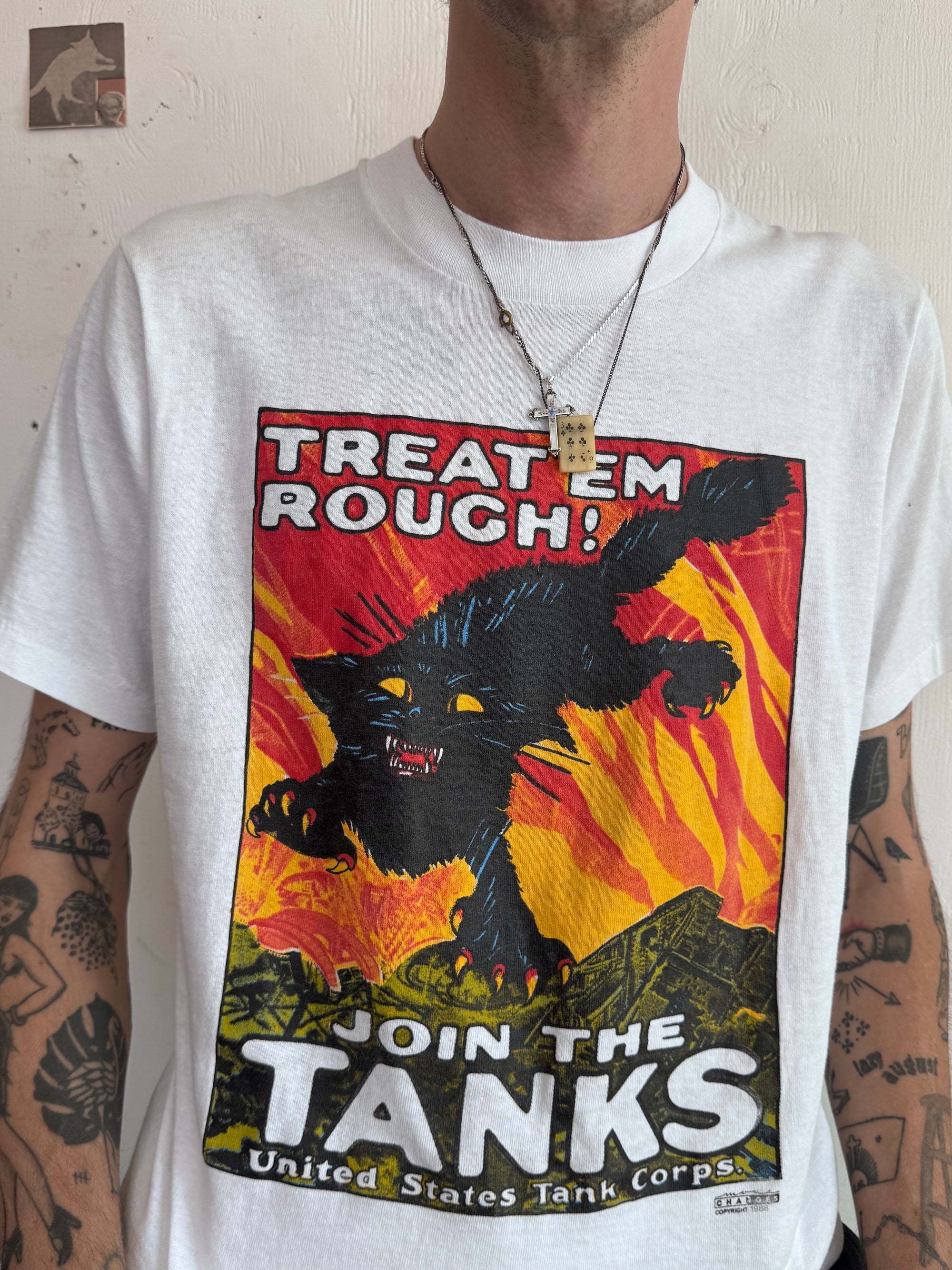 1988 Treat ‘em Rough Black Cat Tee (M)