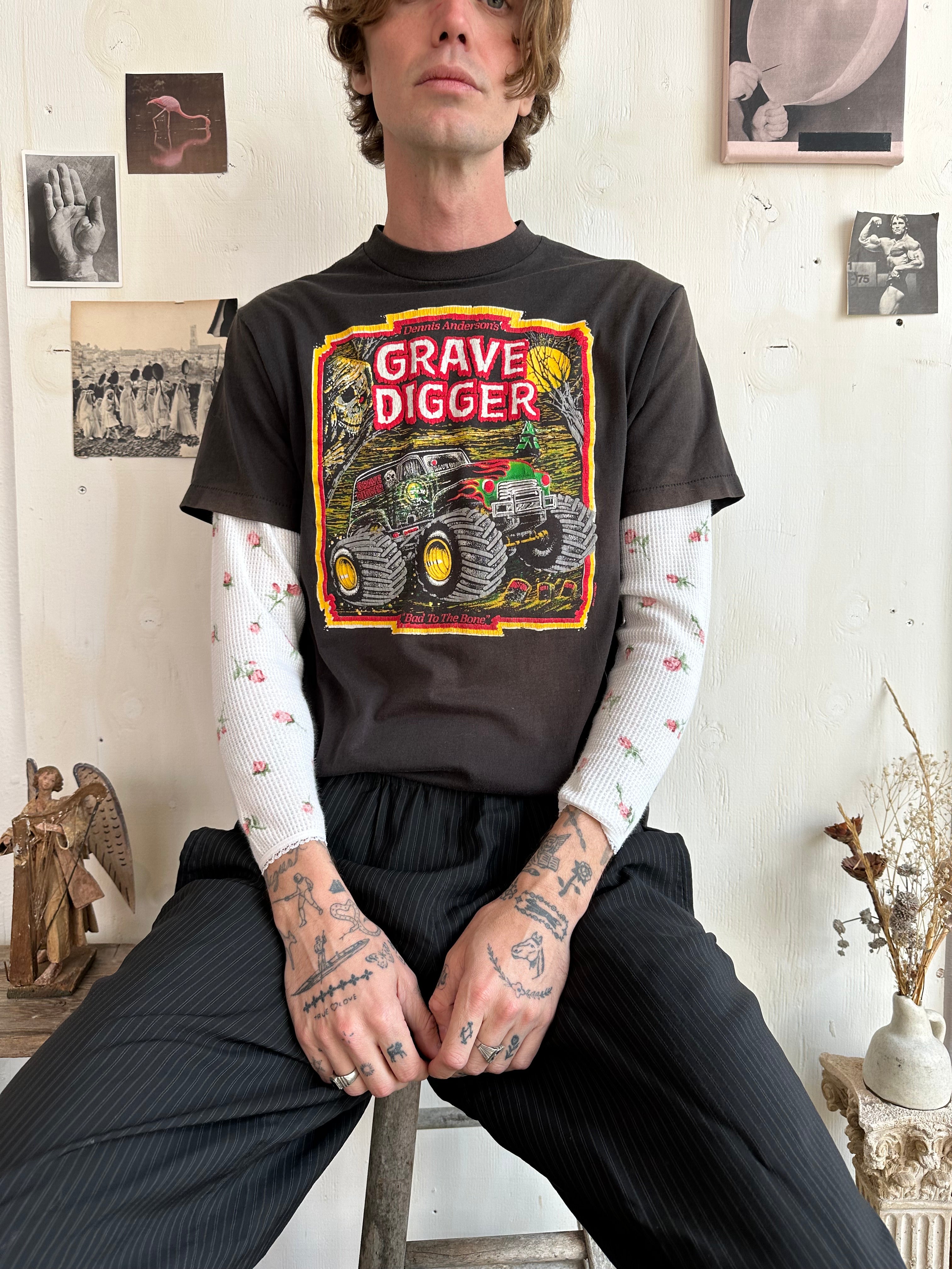 1980s Sunfaded Grave Digger “Bad To The Bone” Tee (L)