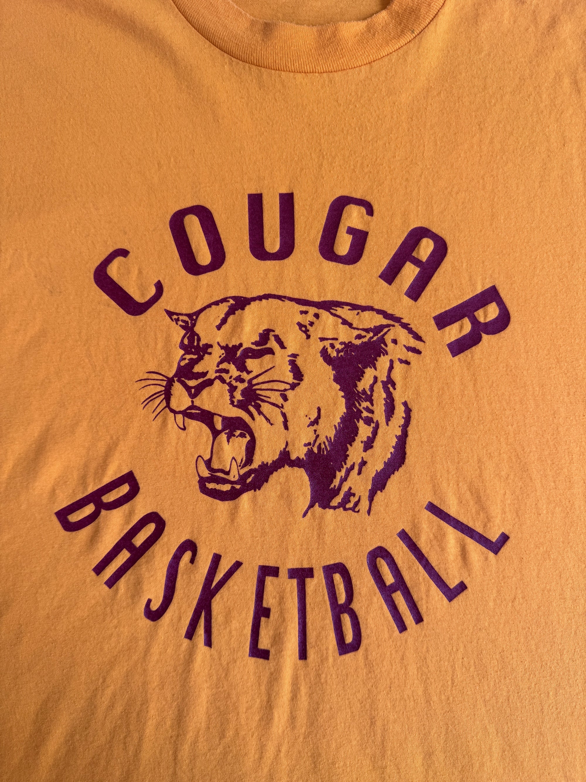 1990s Cougar Basketball T-Shirt (XL)