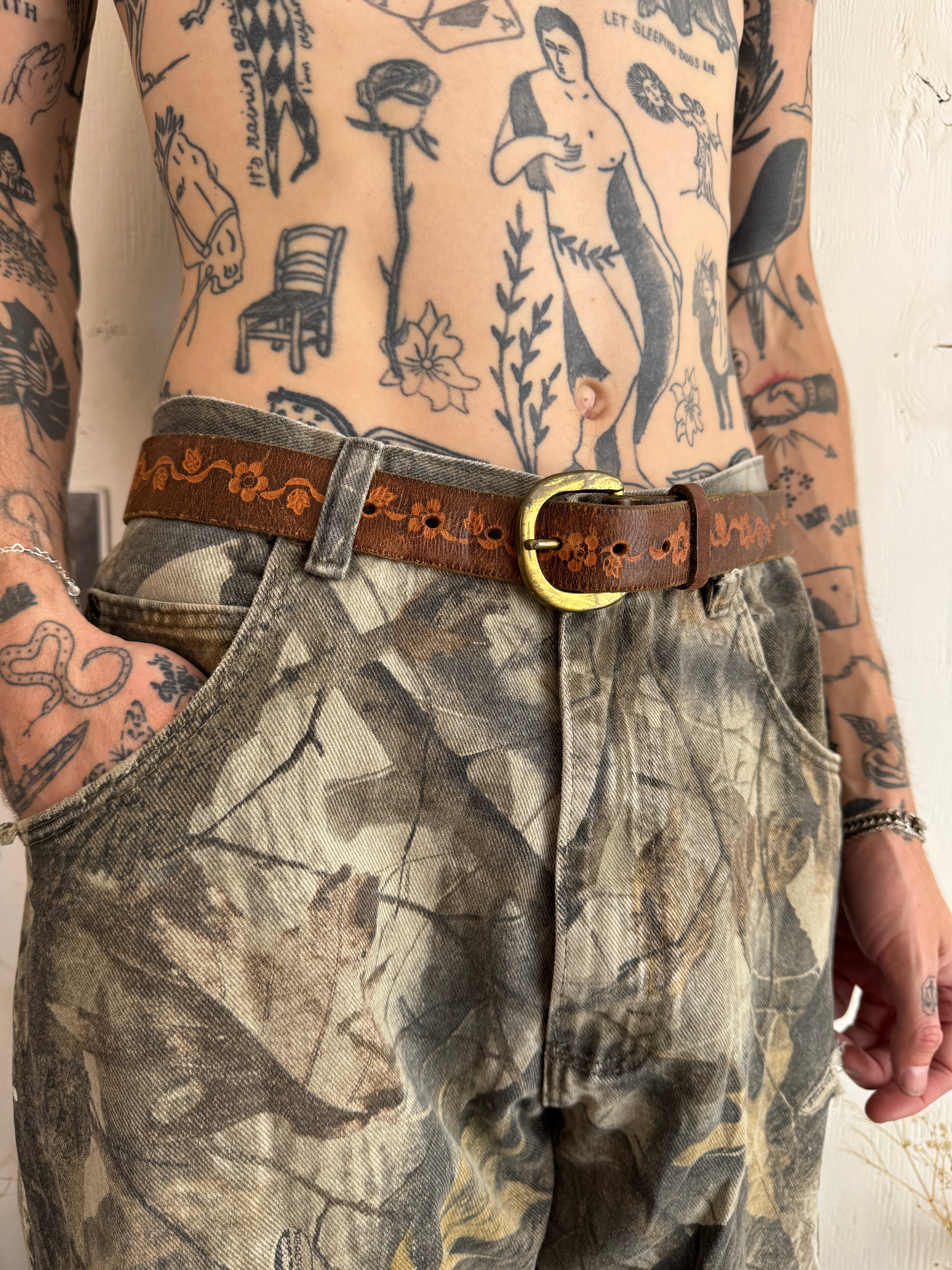 Vintage Floral Design Leather Belt (32" - 36")