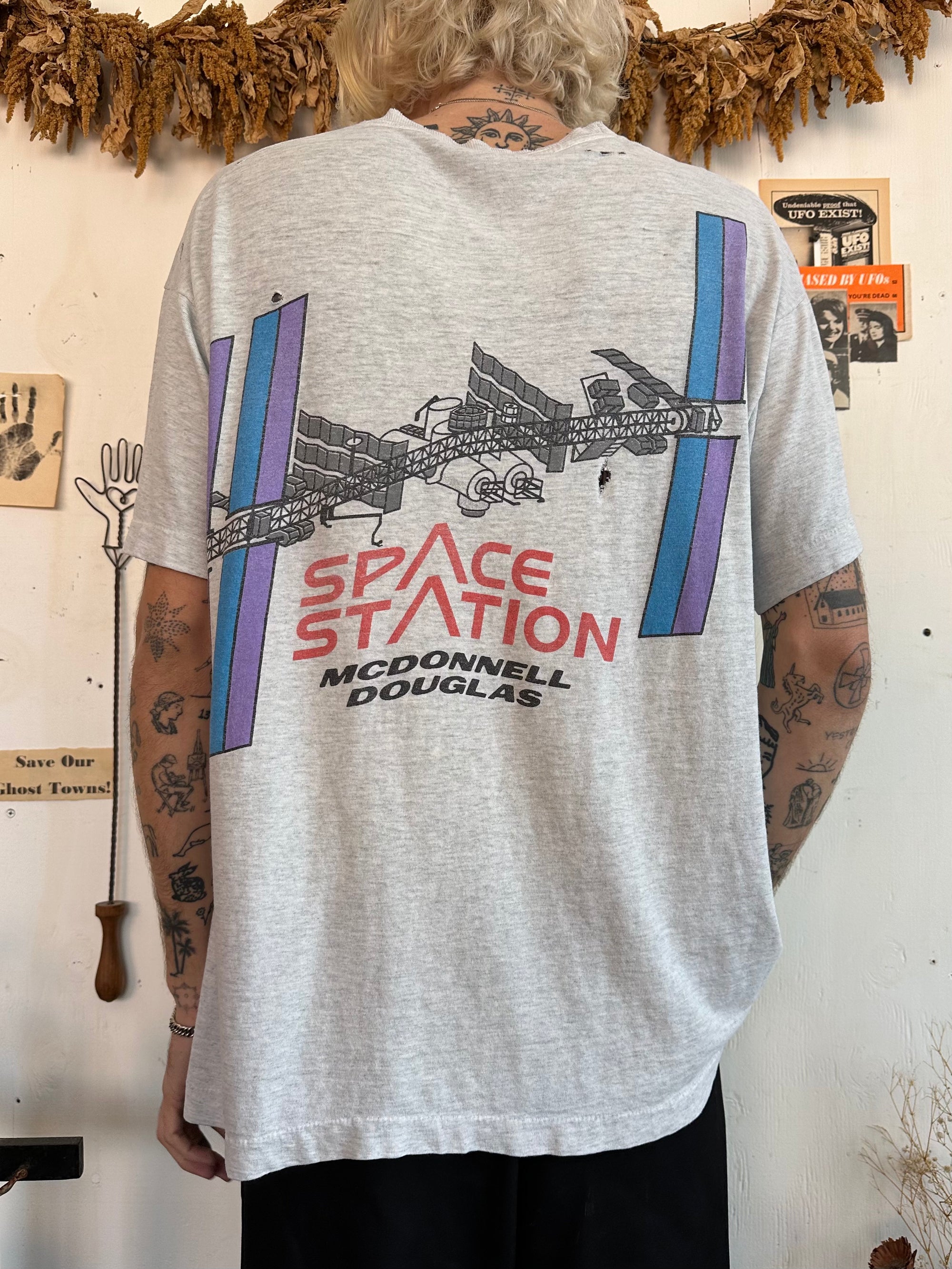 1990s Thrashed Space Station T-Shirt