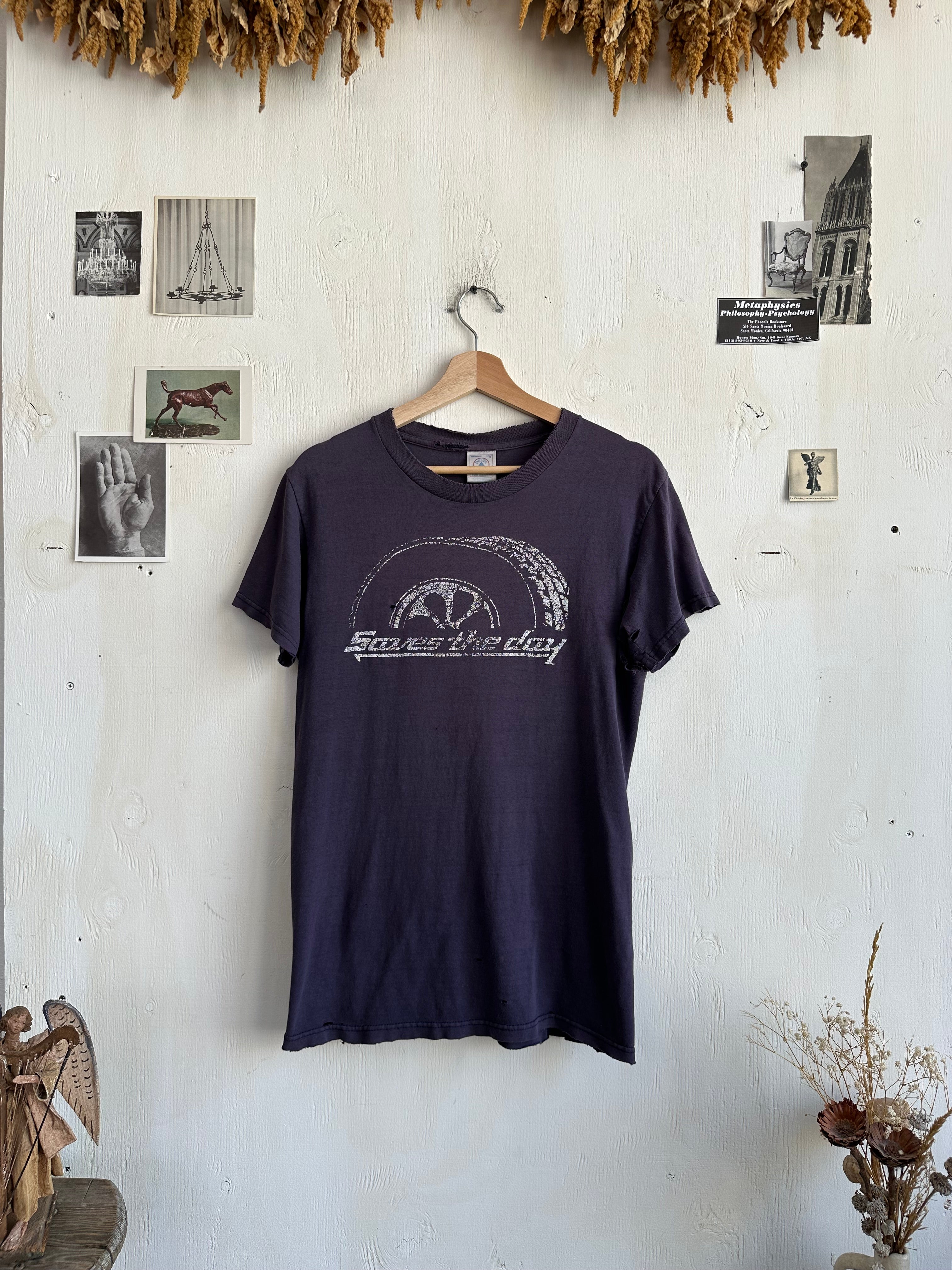 1990s Thrashed Saves The Day T-Shirt (M)