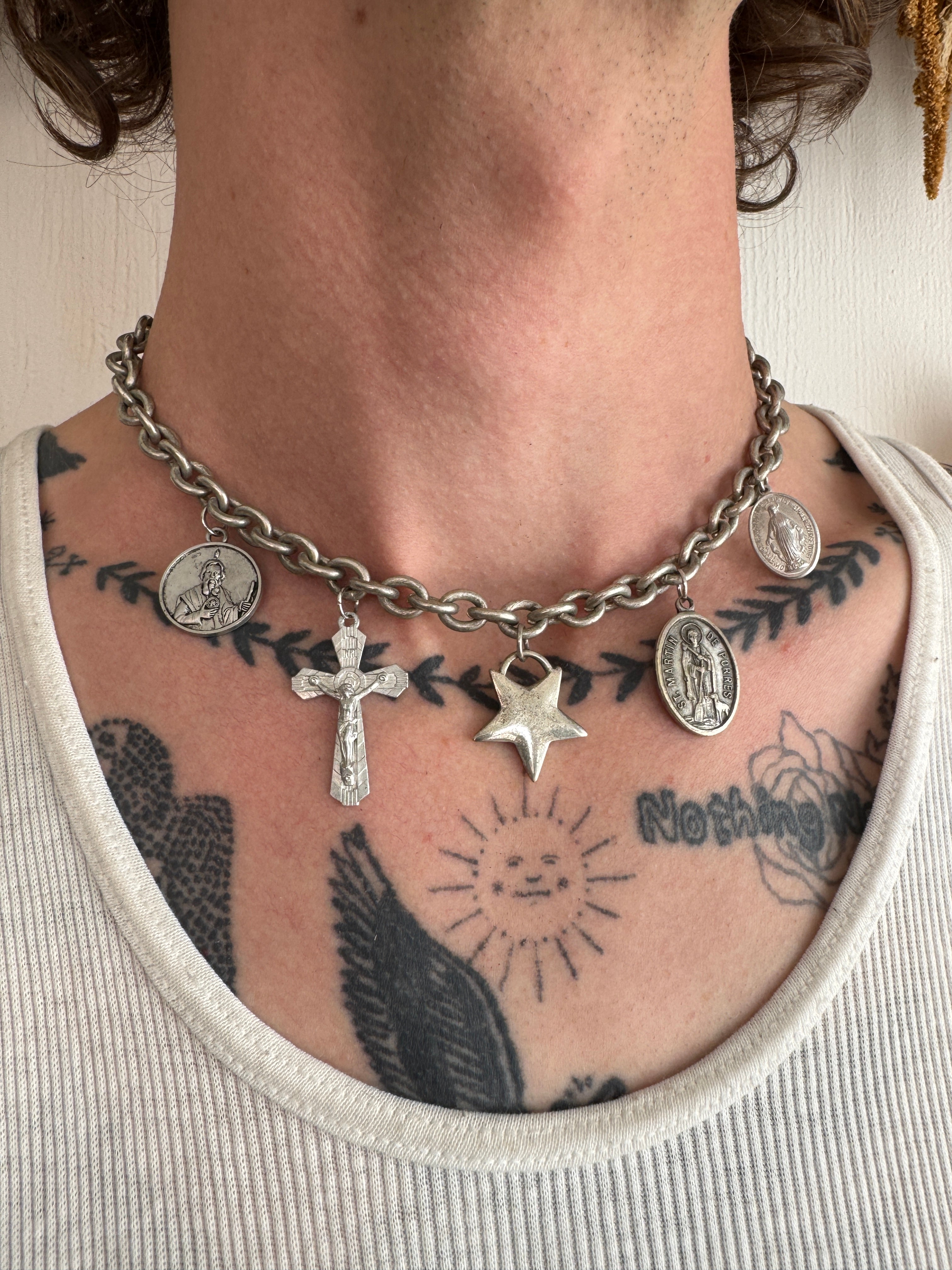 Pendant Charm Necklace W/ Heavy Chain (16")