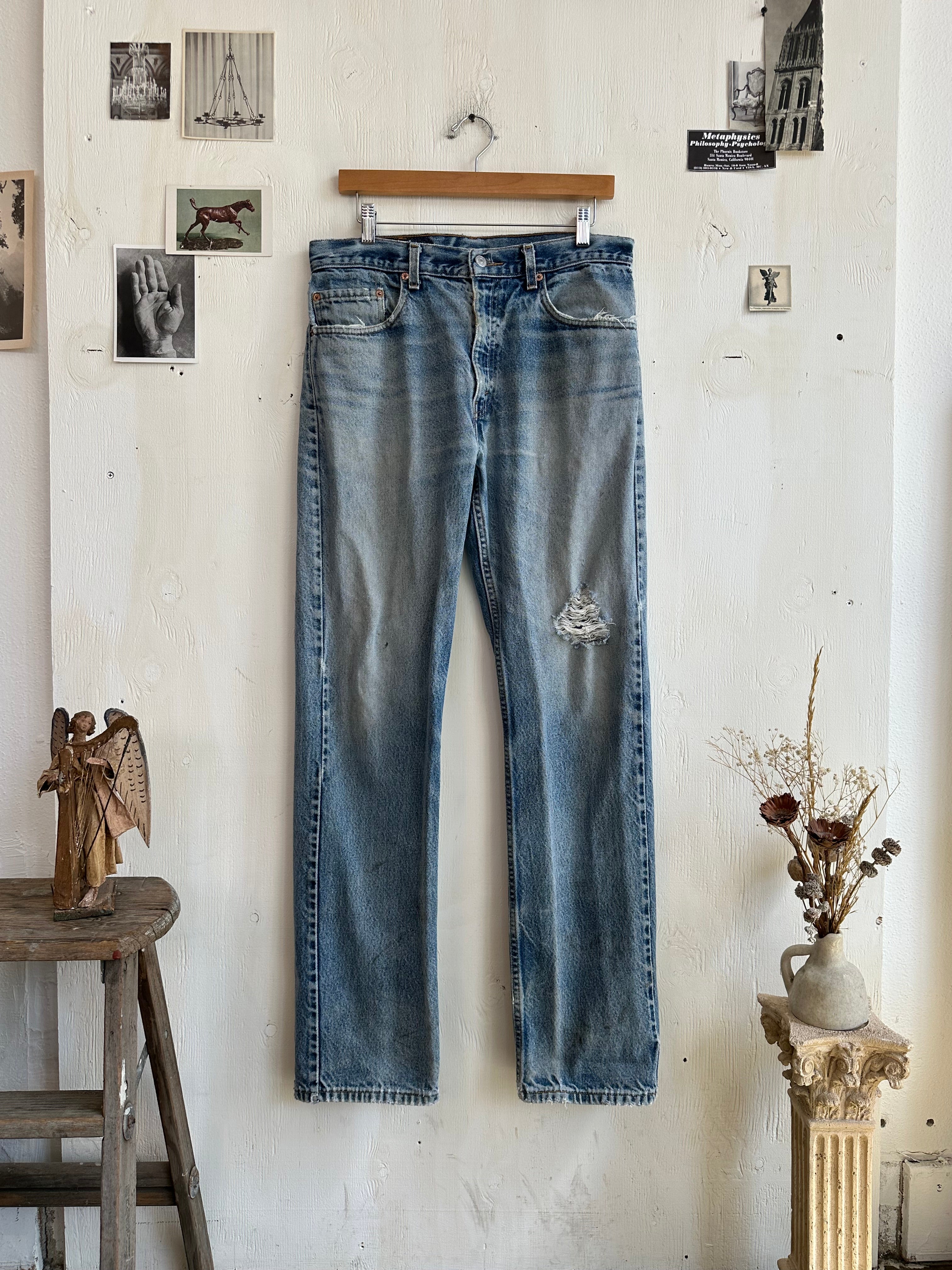 1990s Thrashed Levis 505s (34/33)