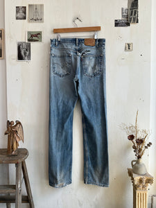1990s Thrashed Levis 505s (34/33)