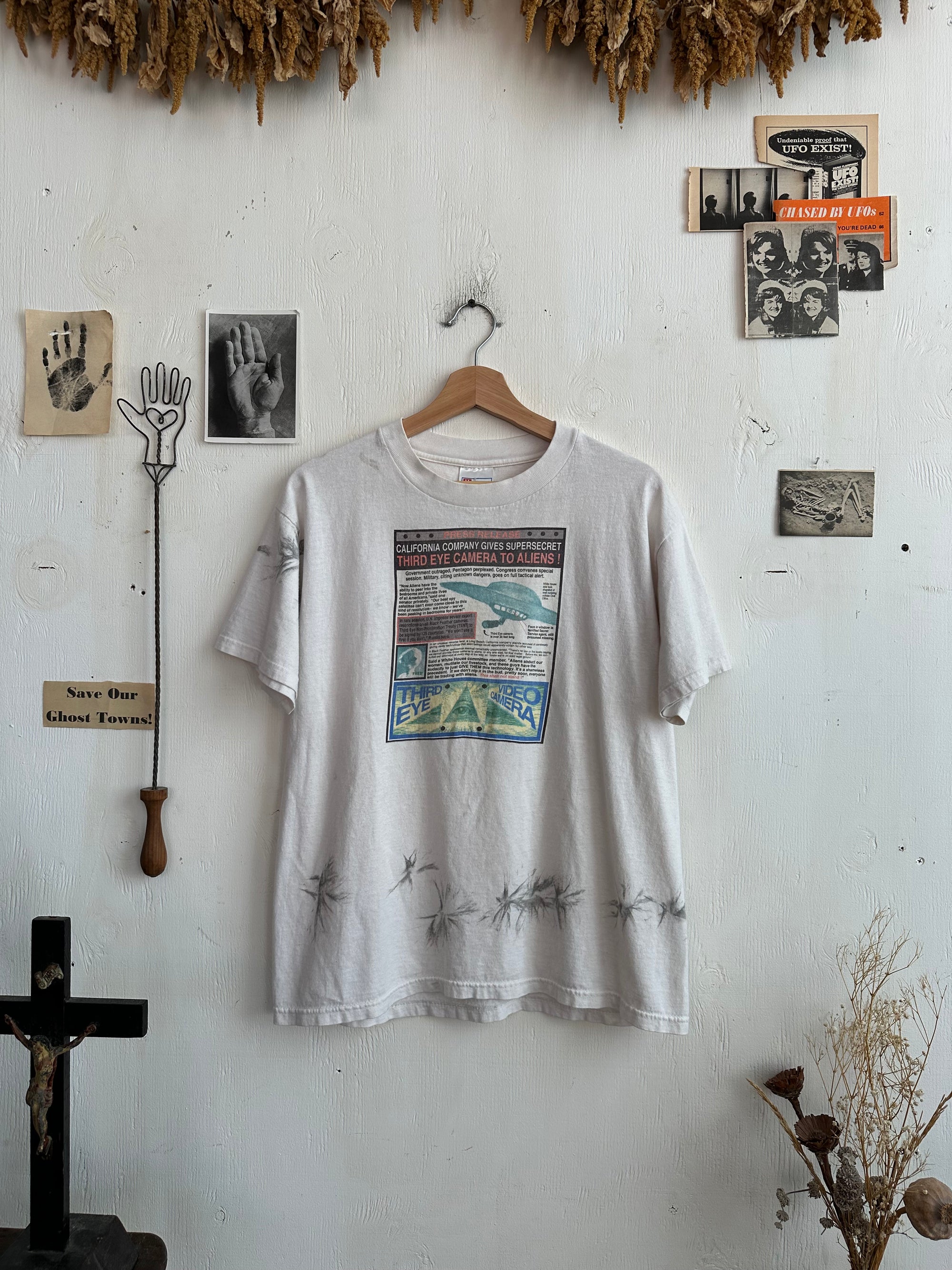 2000s Third Eye Video Camera T-Shirt