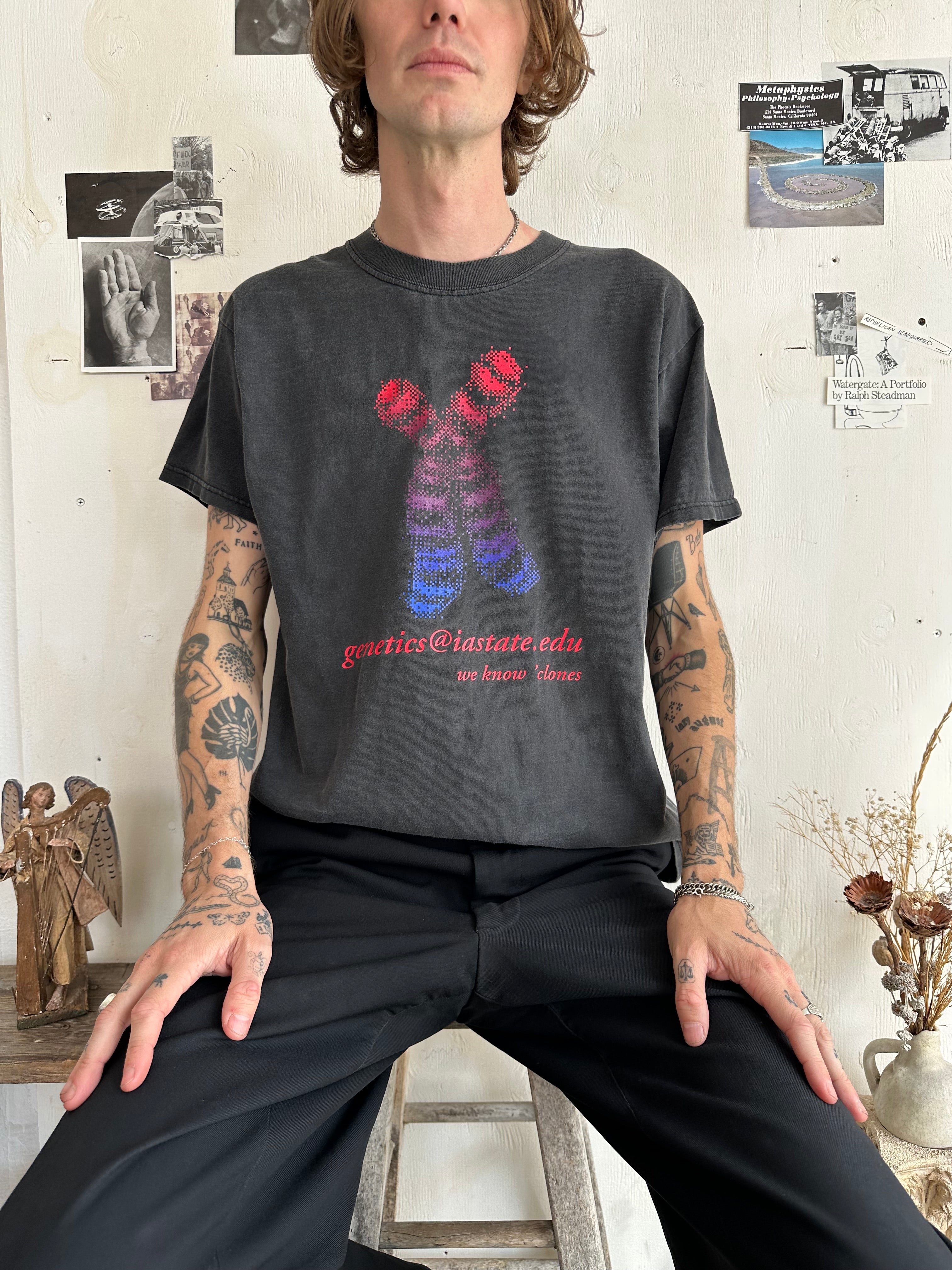1990s/2000s Genetics T-Shirt (M/L)
