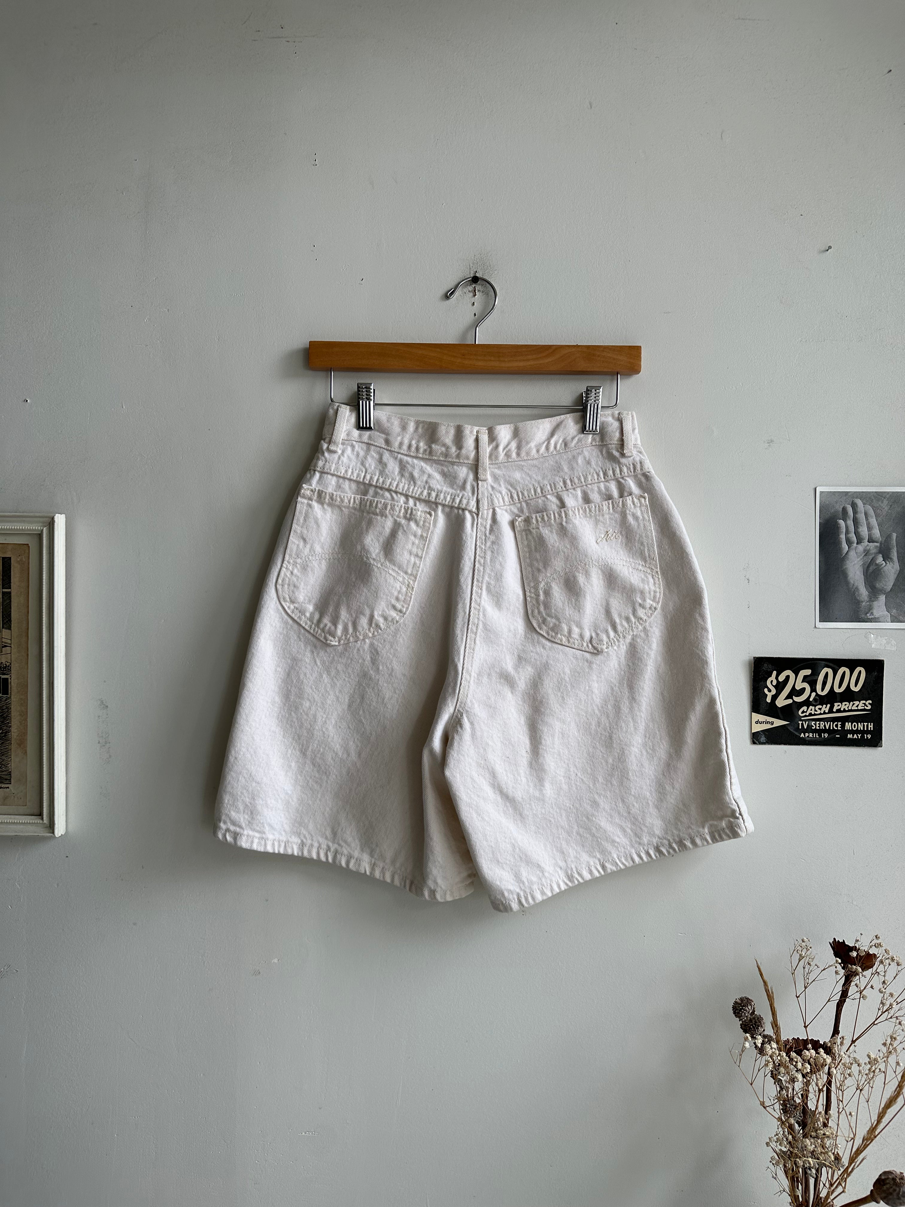 1990s White Denim Boyish Shorts (27)