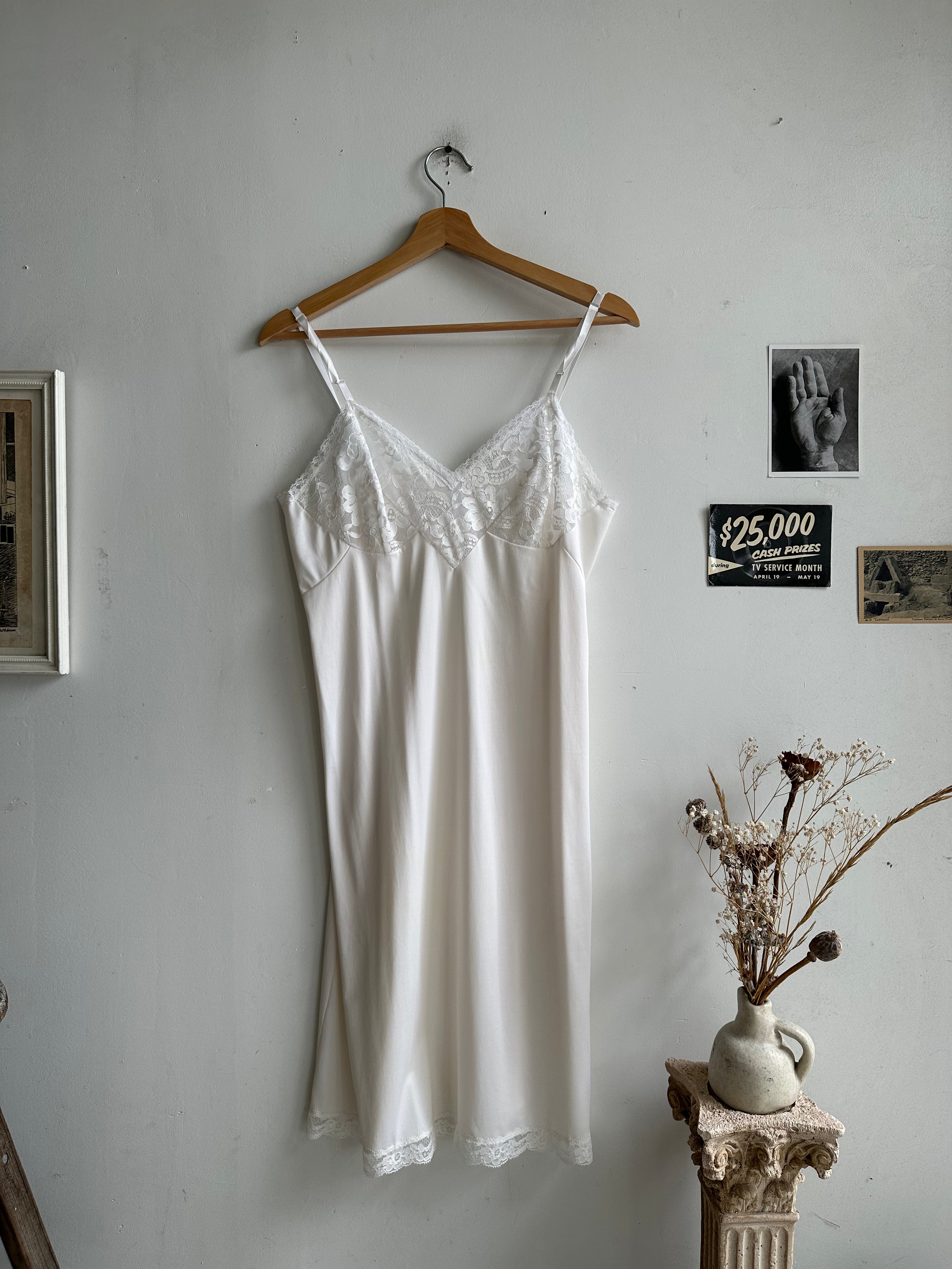 1990s White Lace Slip (M/L)