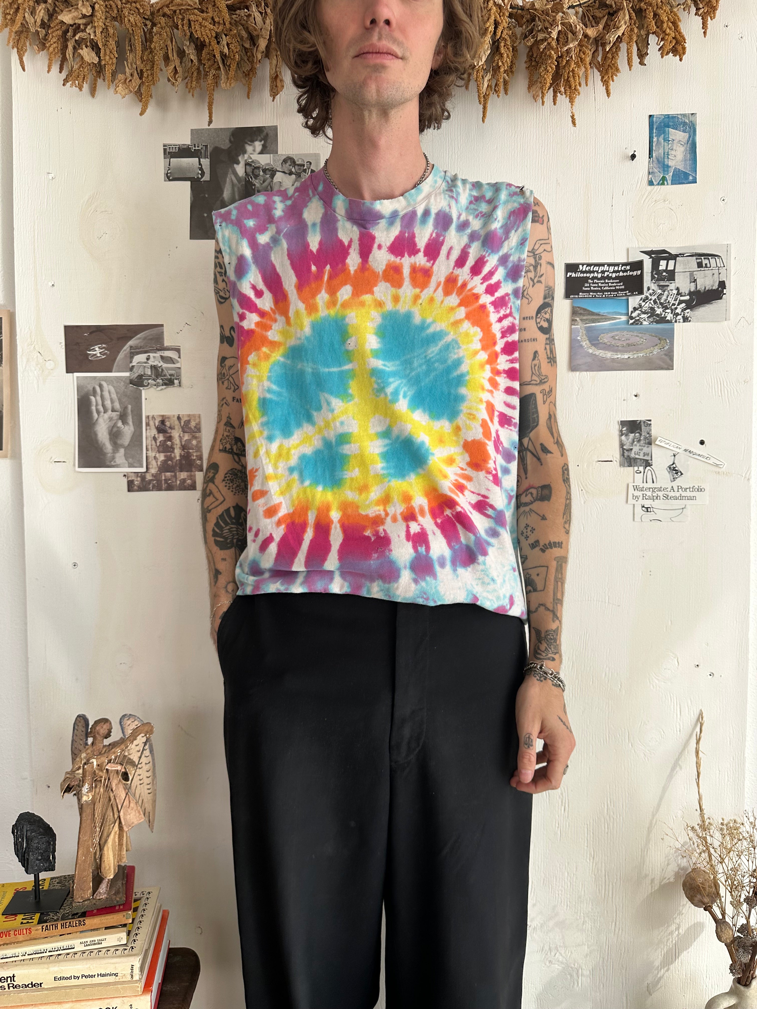 1980s Tye-Dye Peace Sign Muscle Tee (M/L)