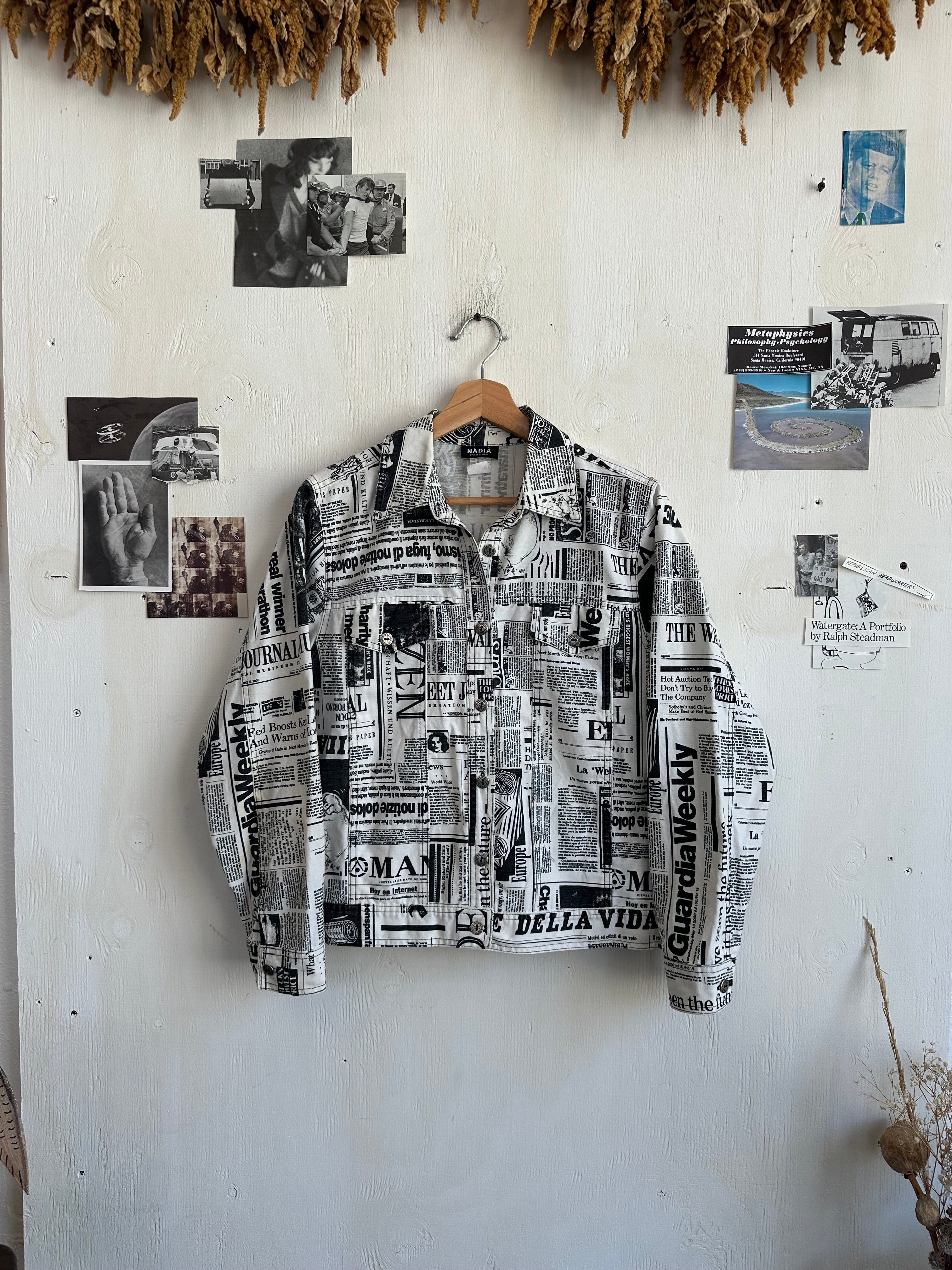 1980s Made In Italy Newsprint Jacket (S/M)