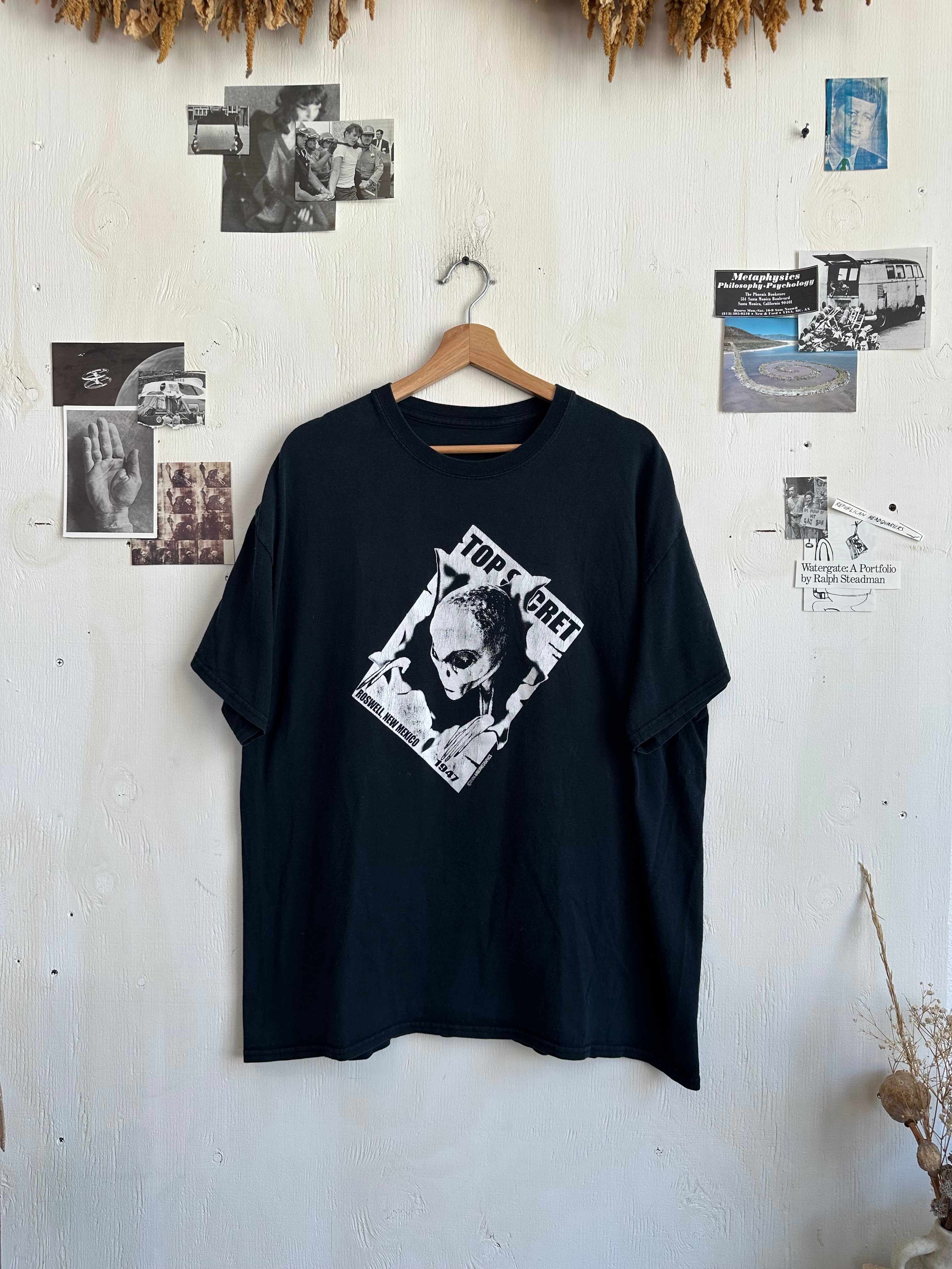 1990s Top Secret Roswell T-Shirt (XL)