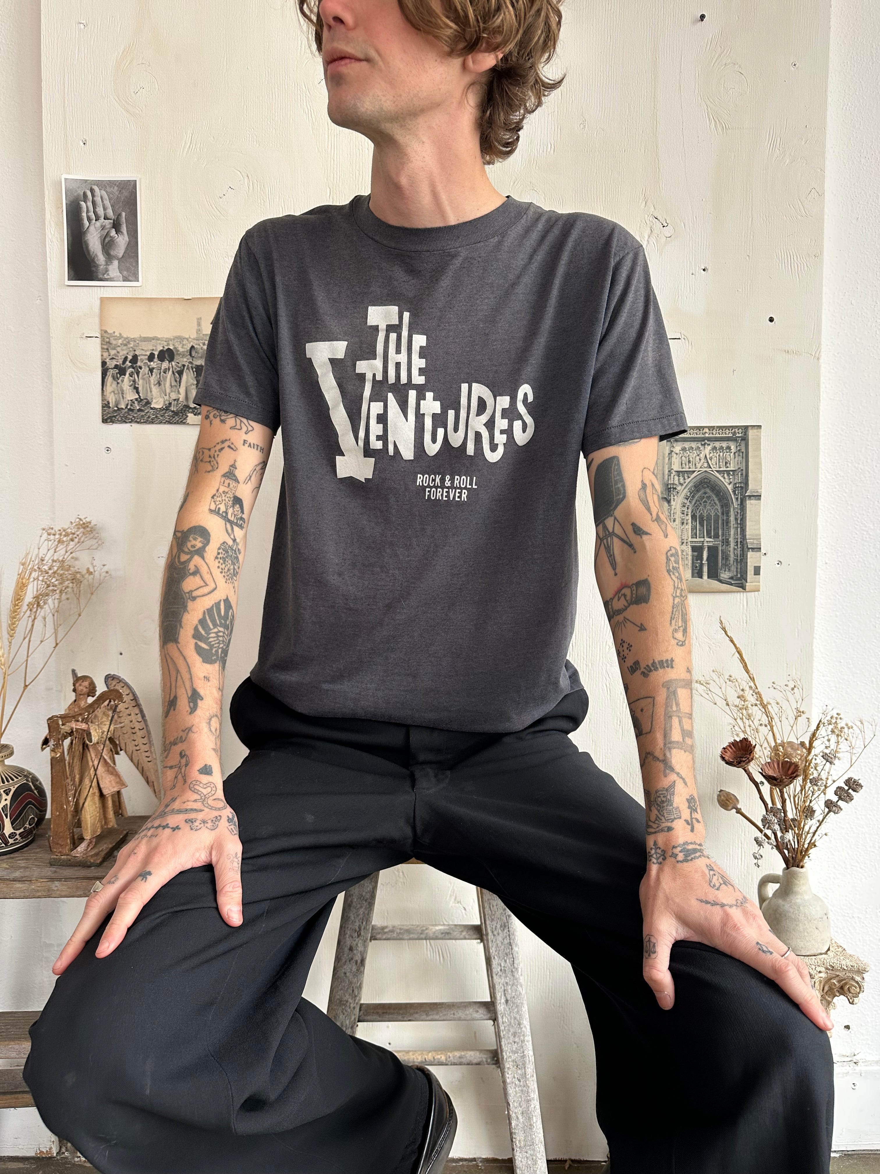 1980 The Ventures T-Shirt (L)