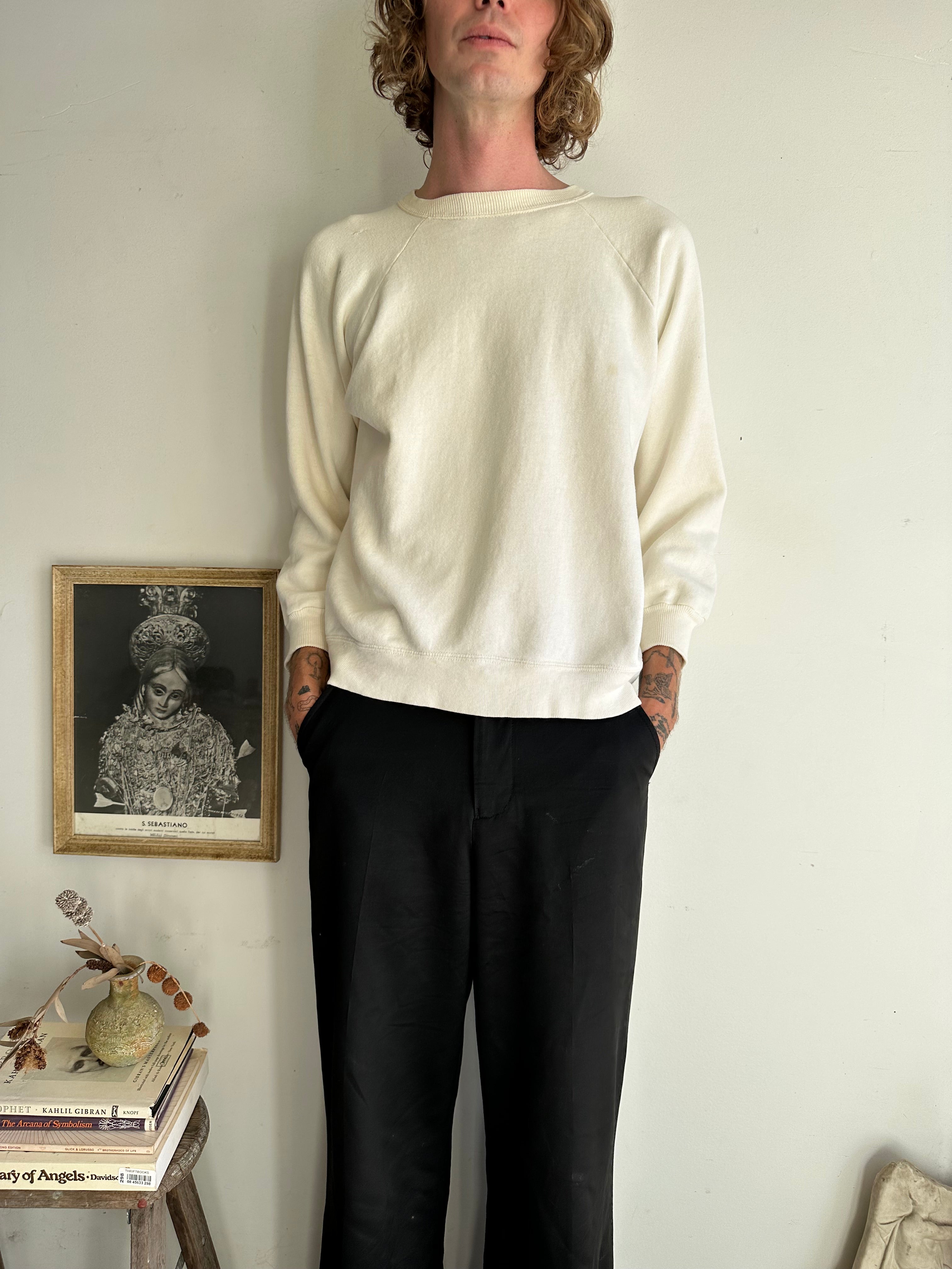 1970s Blank White Sweatshirt (S/M)