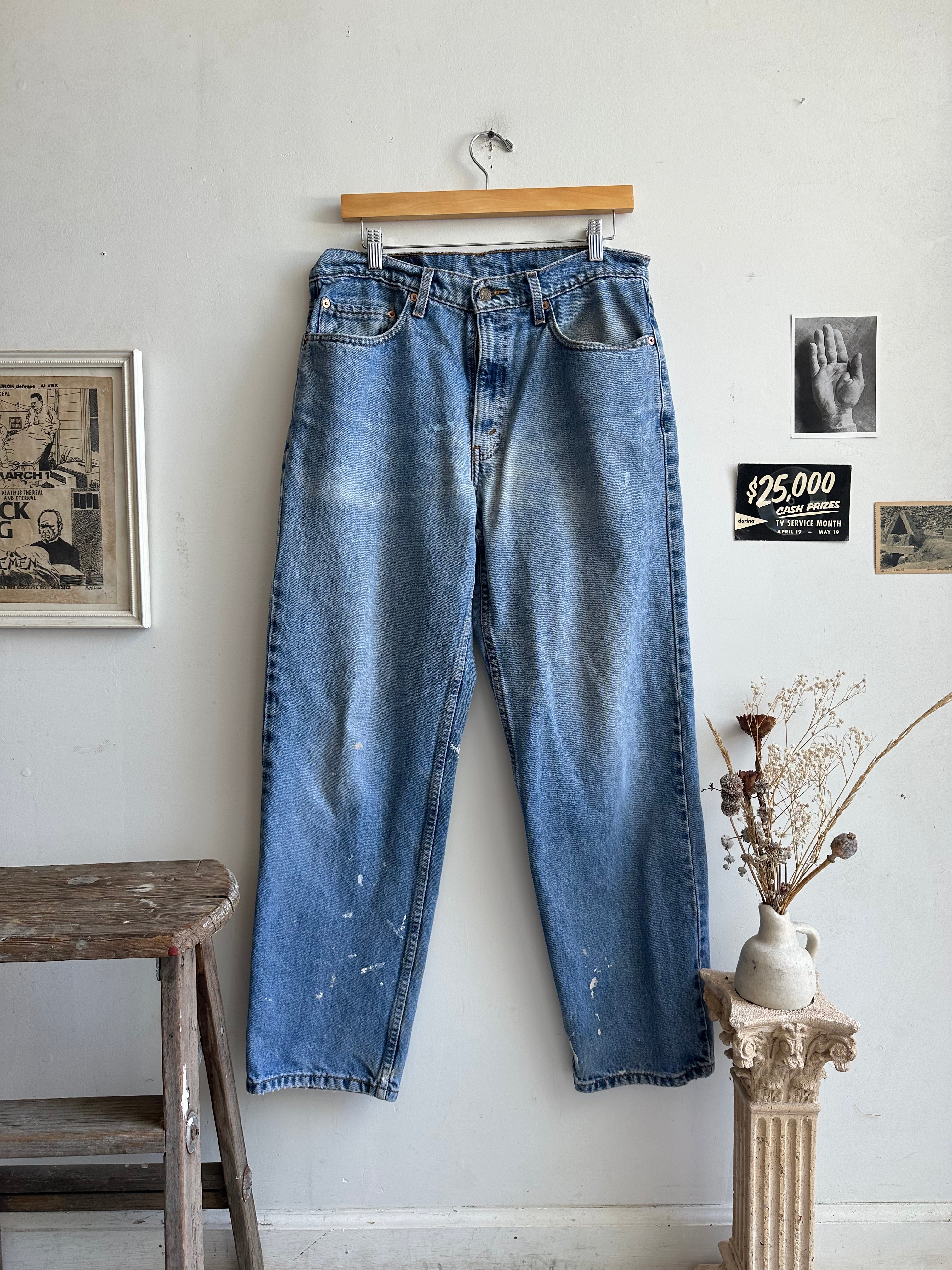1990s Relaxed Fit Levi’s 550s (33/31)