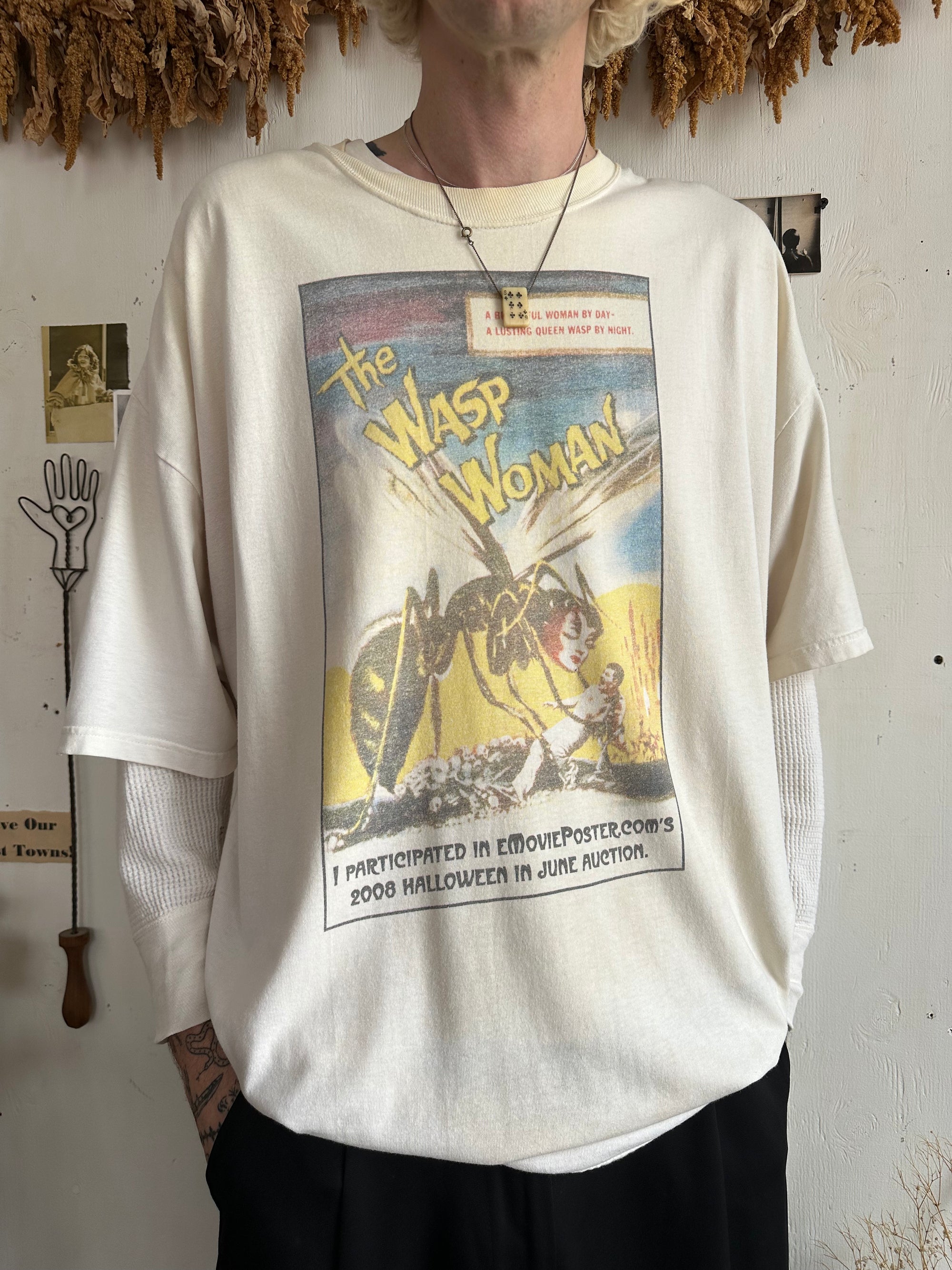2000s The Wasp Woman Oversized T-Shirt