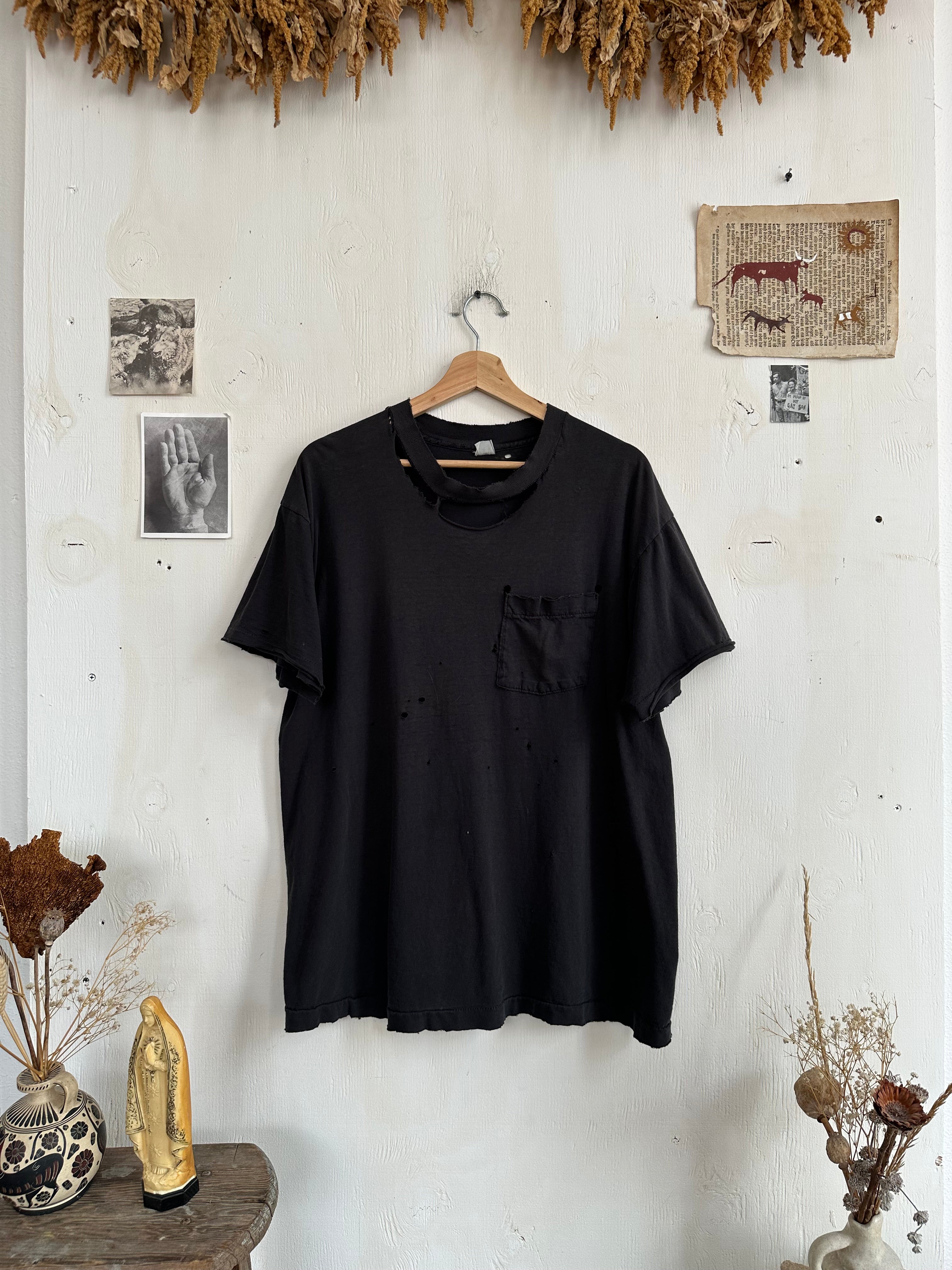 1980s Thrashed + Repaired Perfect Black Pocket Tee (XL)