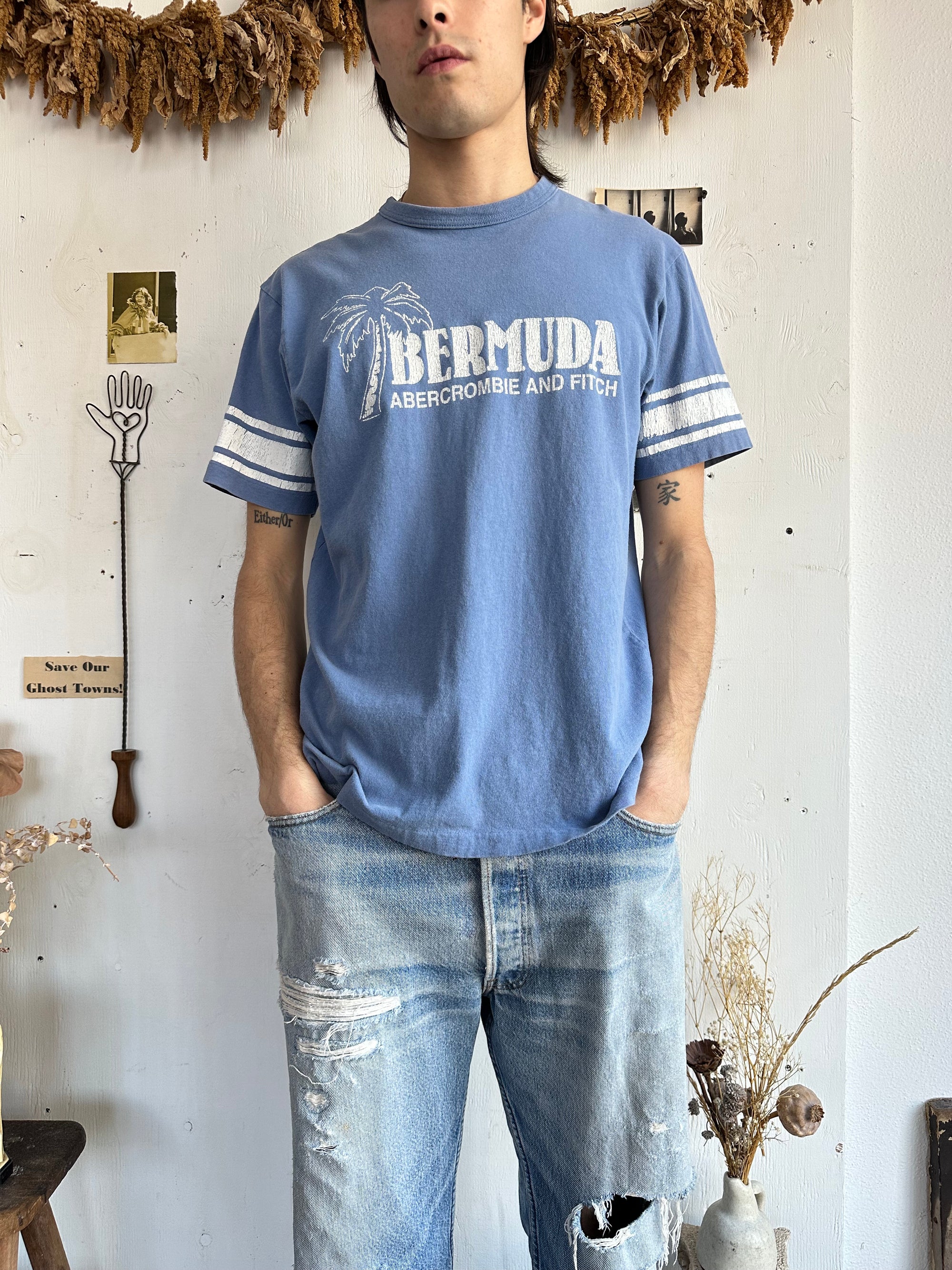 1990s Bermuda Abercrombie and Fitch Tee