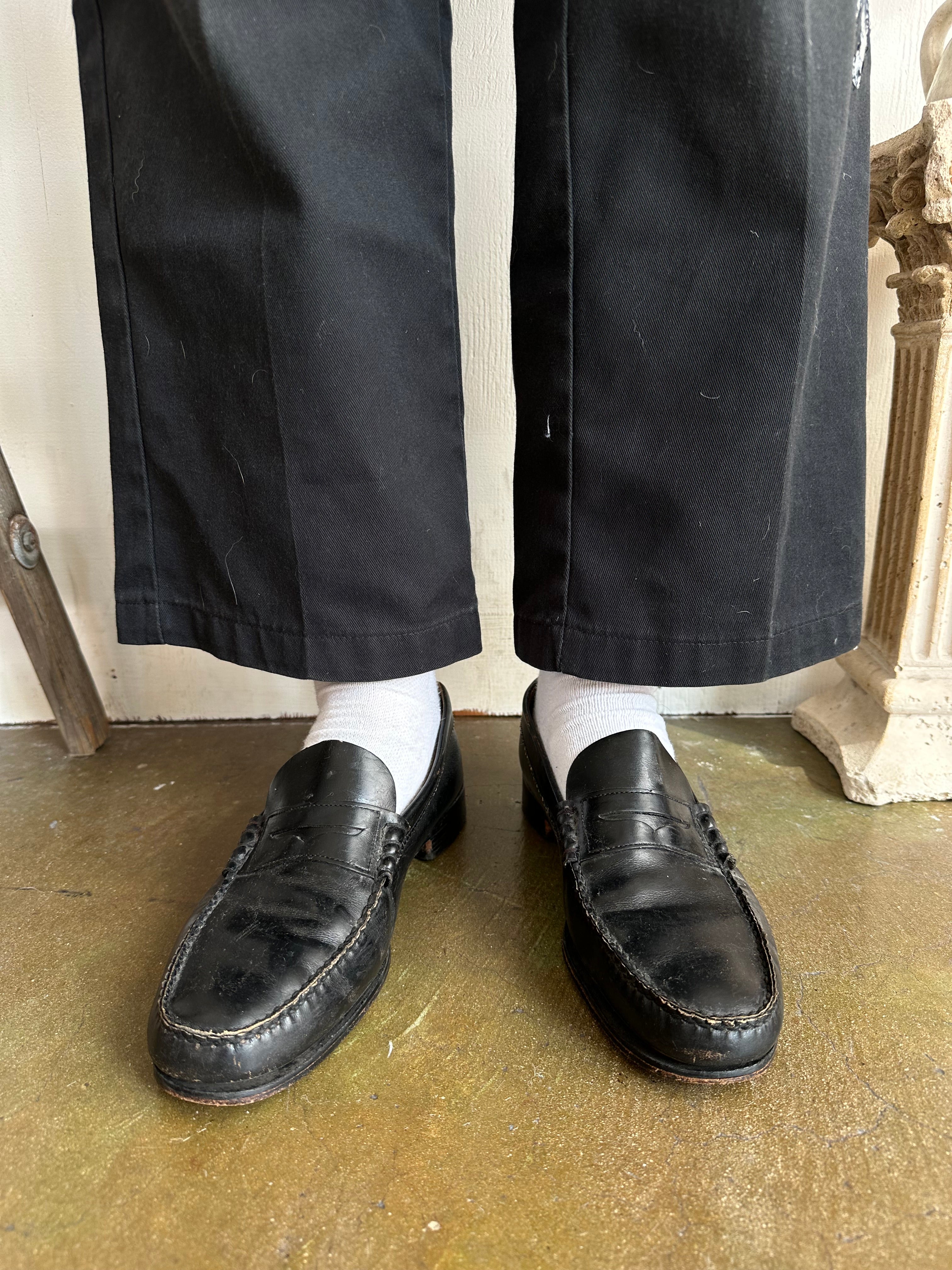 Vintage Made in England Black Leather Penny Loafers (M9)