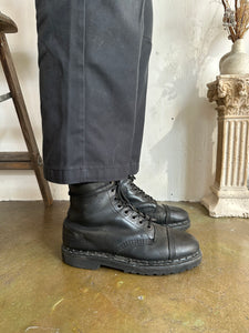 Well Worn Made In England Doc Marten Combat Boots (M8.5)