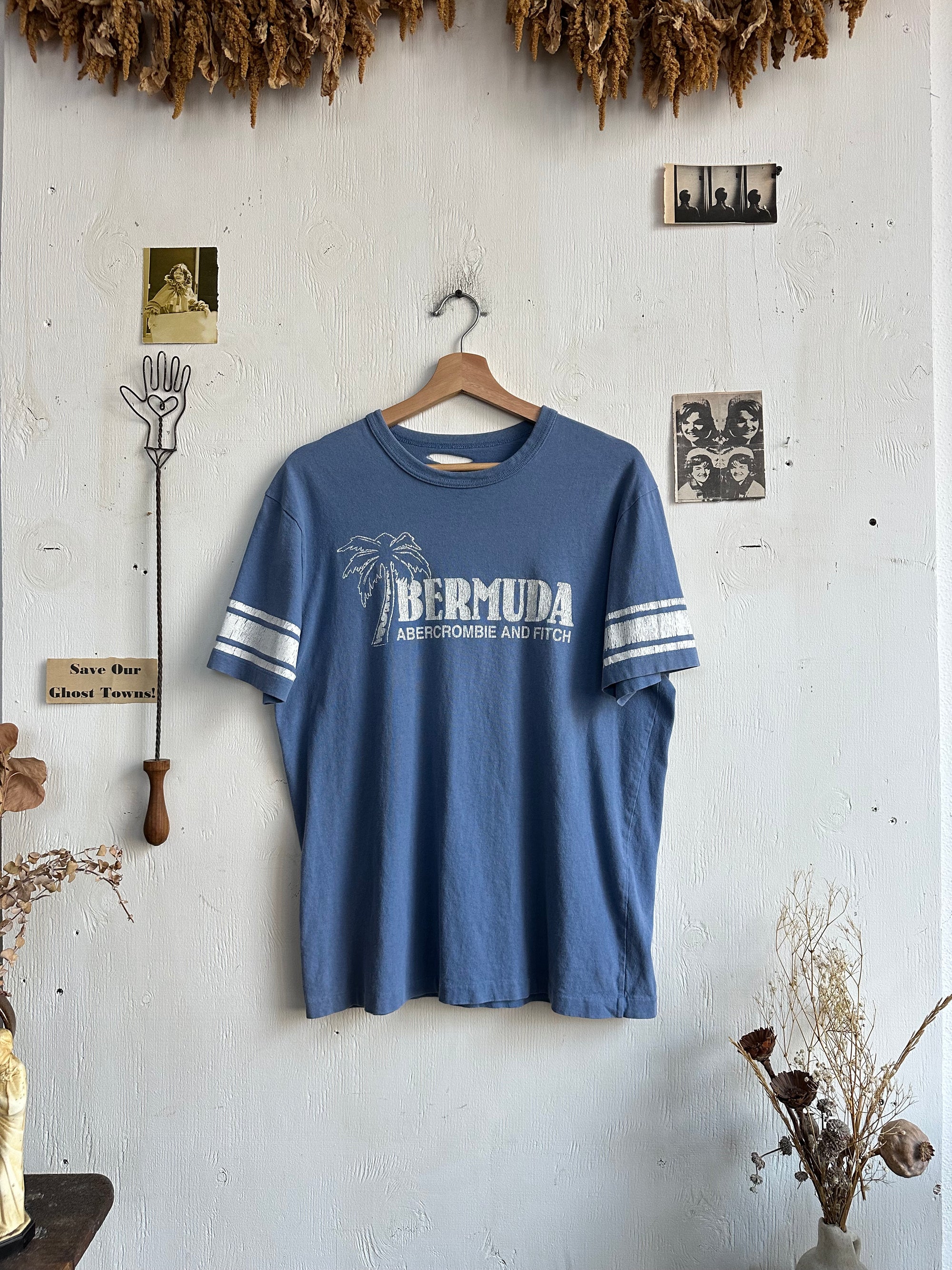 1990s Bermuda Abercrombie and Fitch Tee