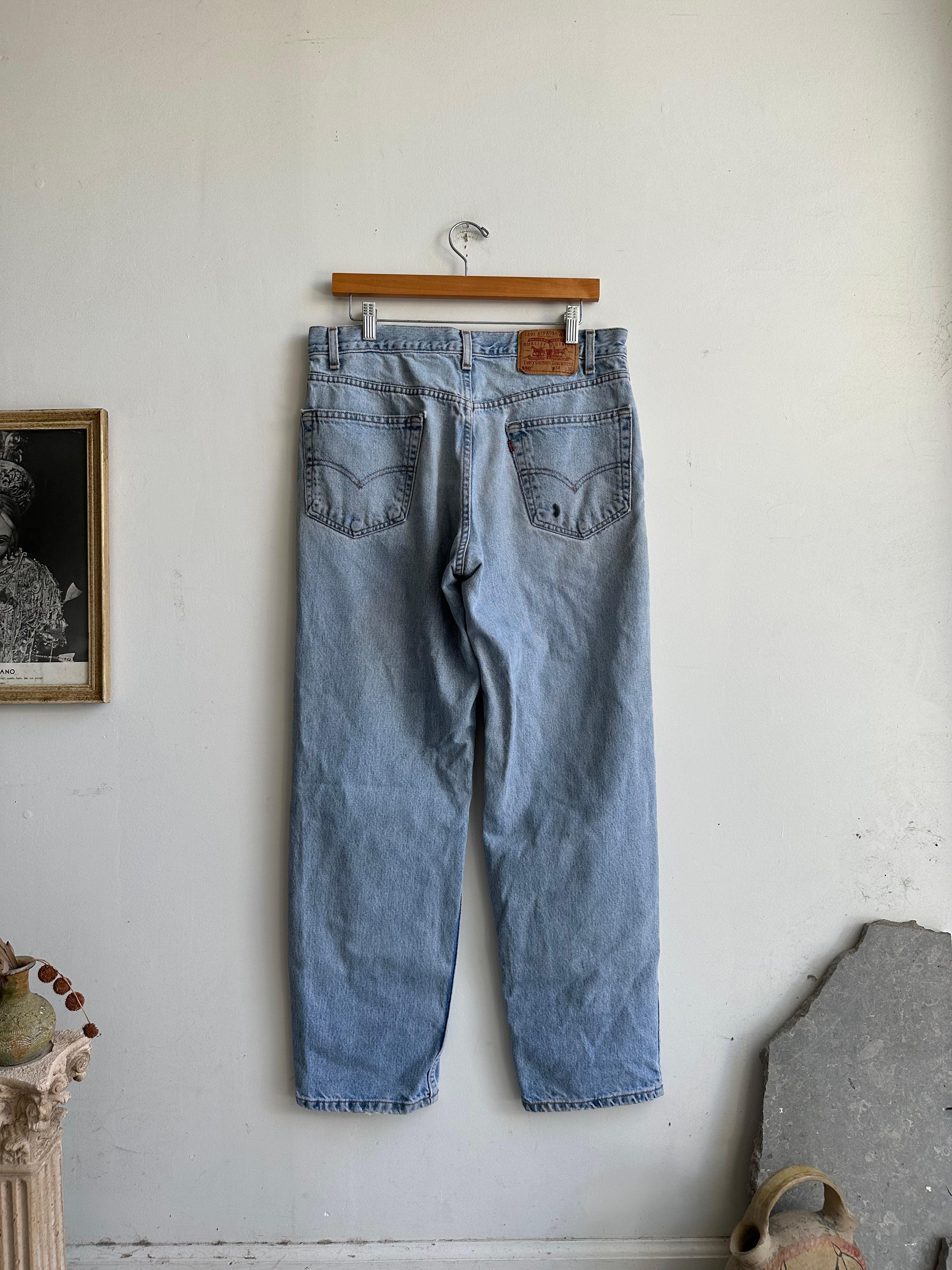 1990s Light Wash Levi's Baggy 550 (34/30)