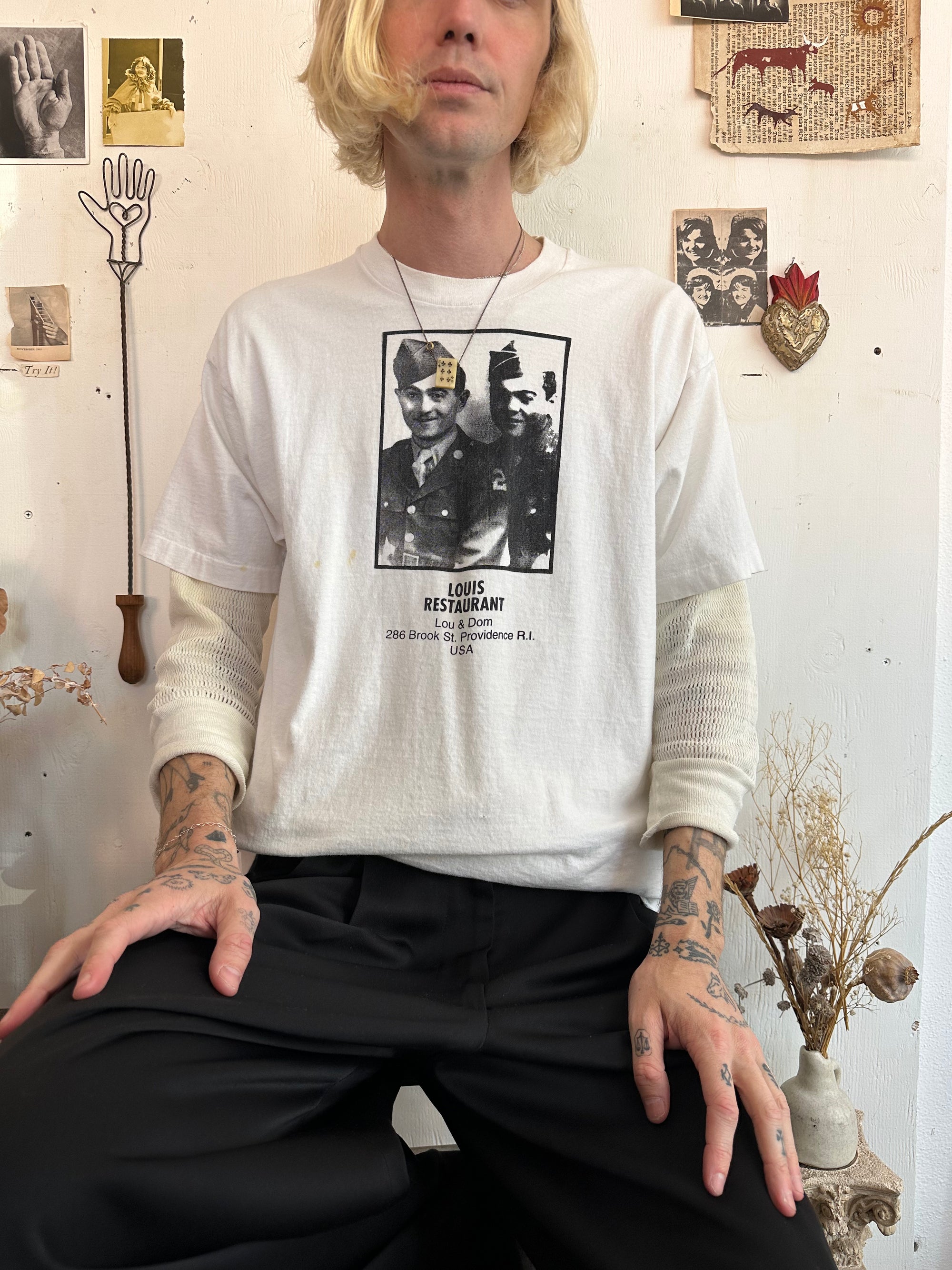 1990s Louis Restaurant Portait Tee