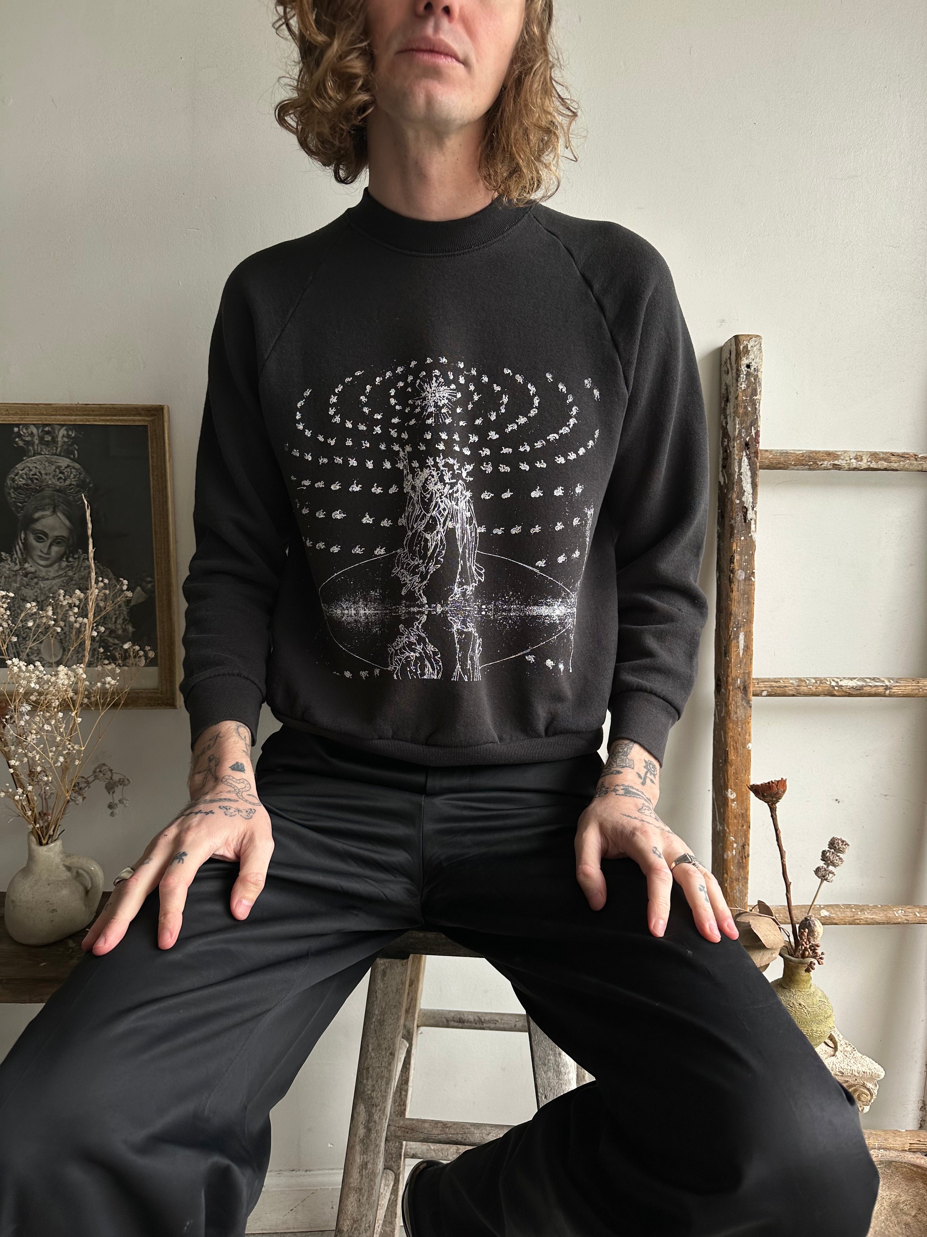 1990s Screen-Printed Fruit of the Loom Sweatshirt (M)