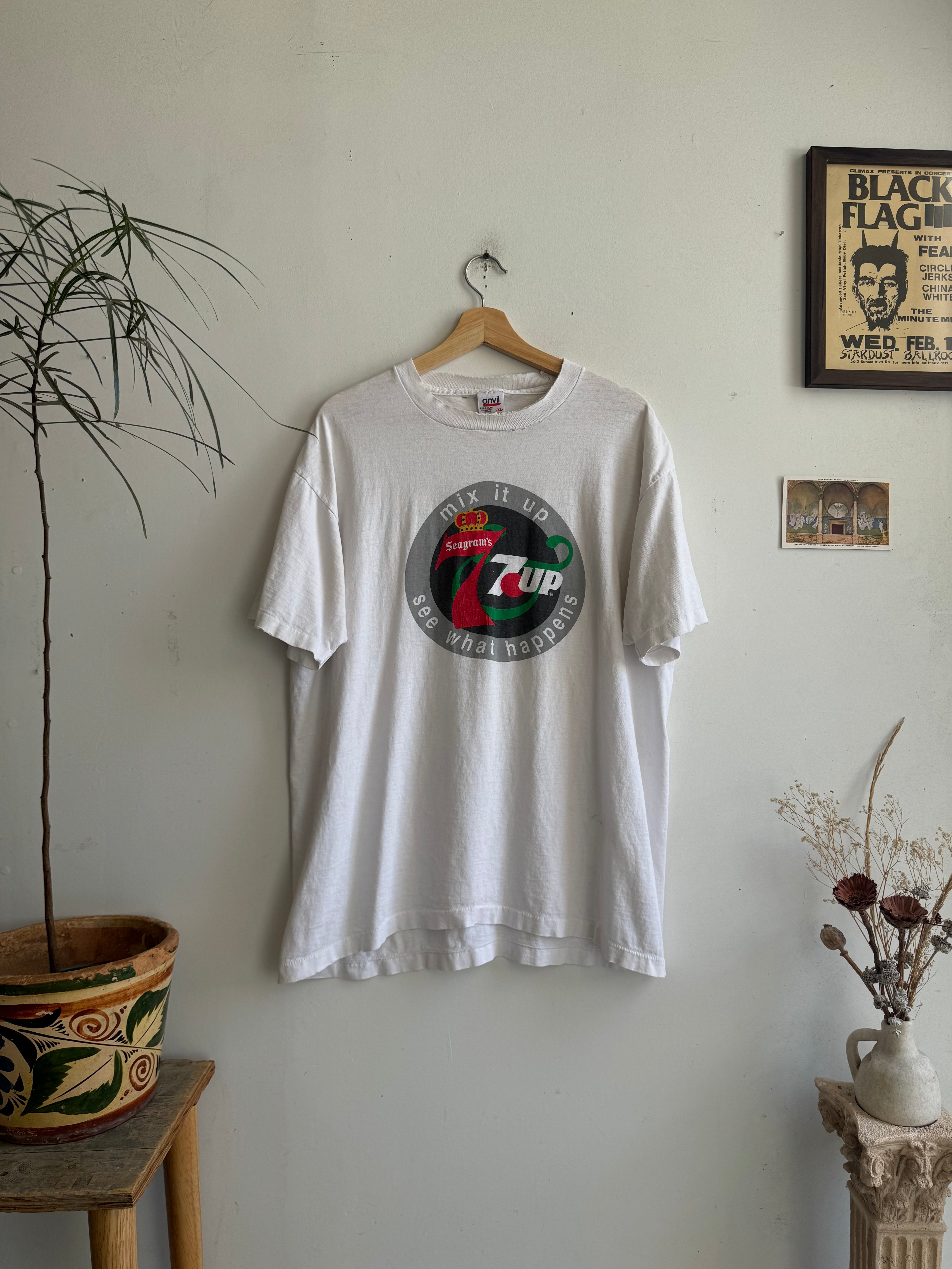 1990s Seagrams and 7up T-Shirt (XL)