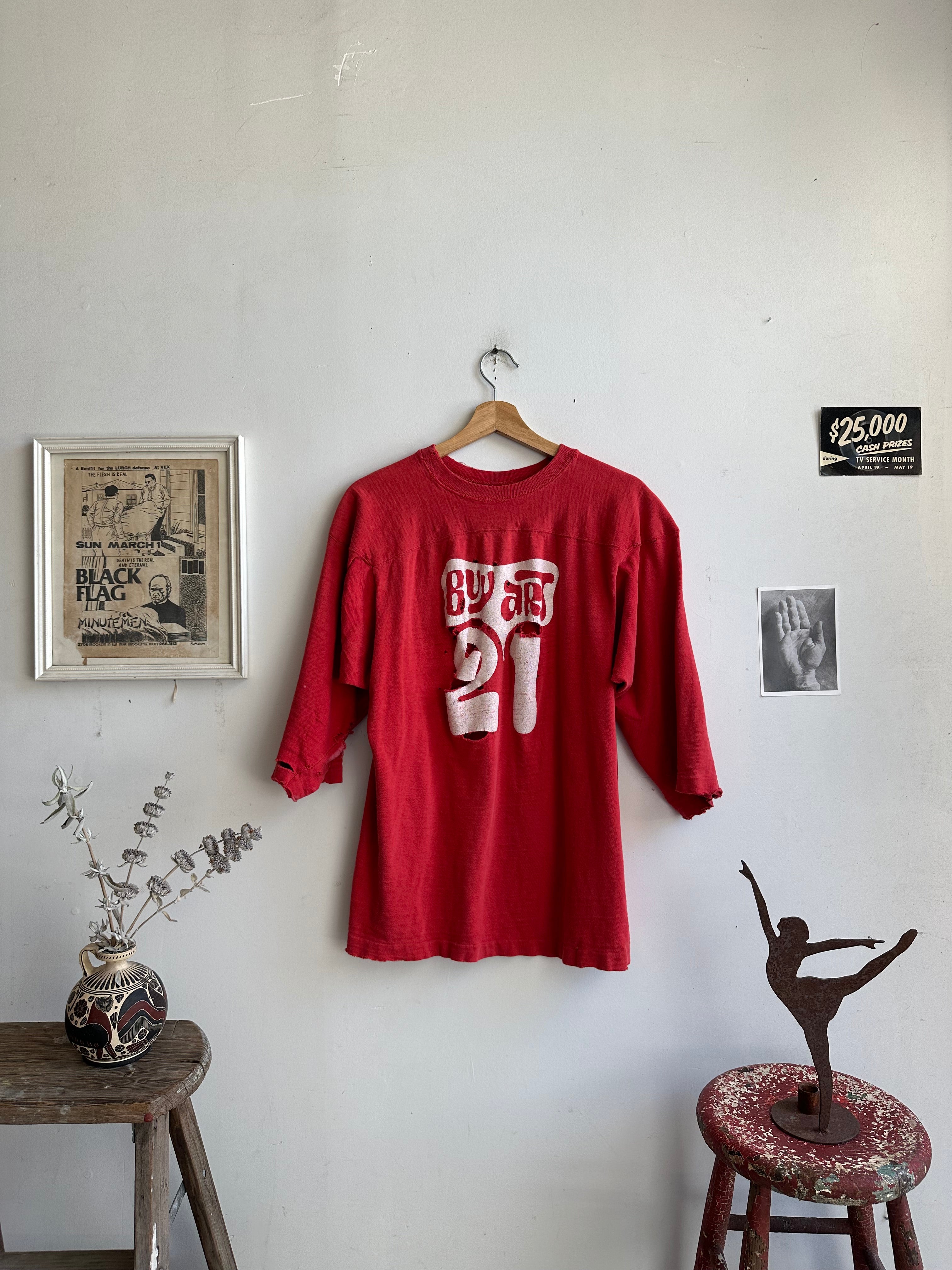 1970s Thrashed Buy Art T-Shirt (L)