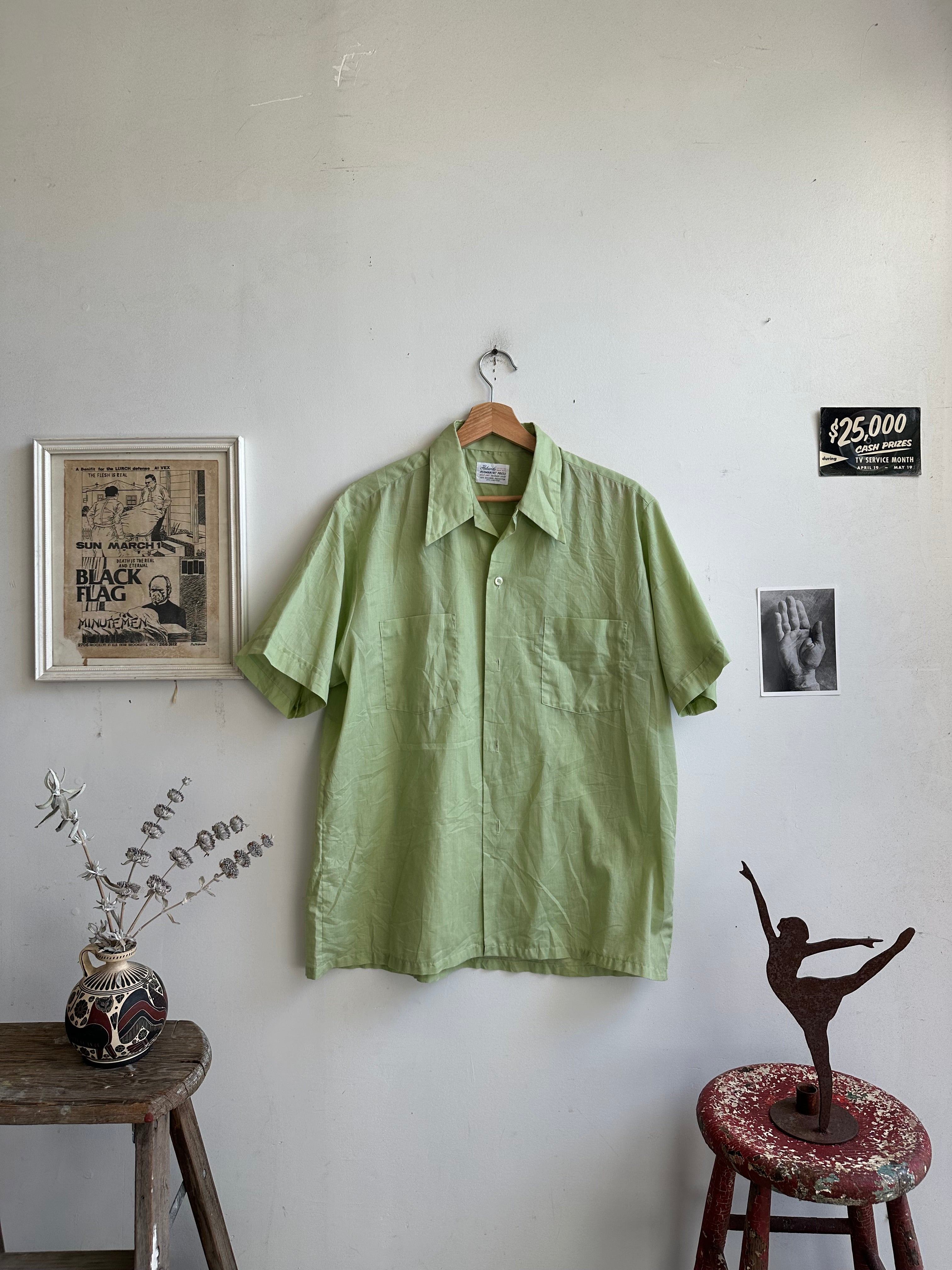 1970s Light Green Button Up (XL)