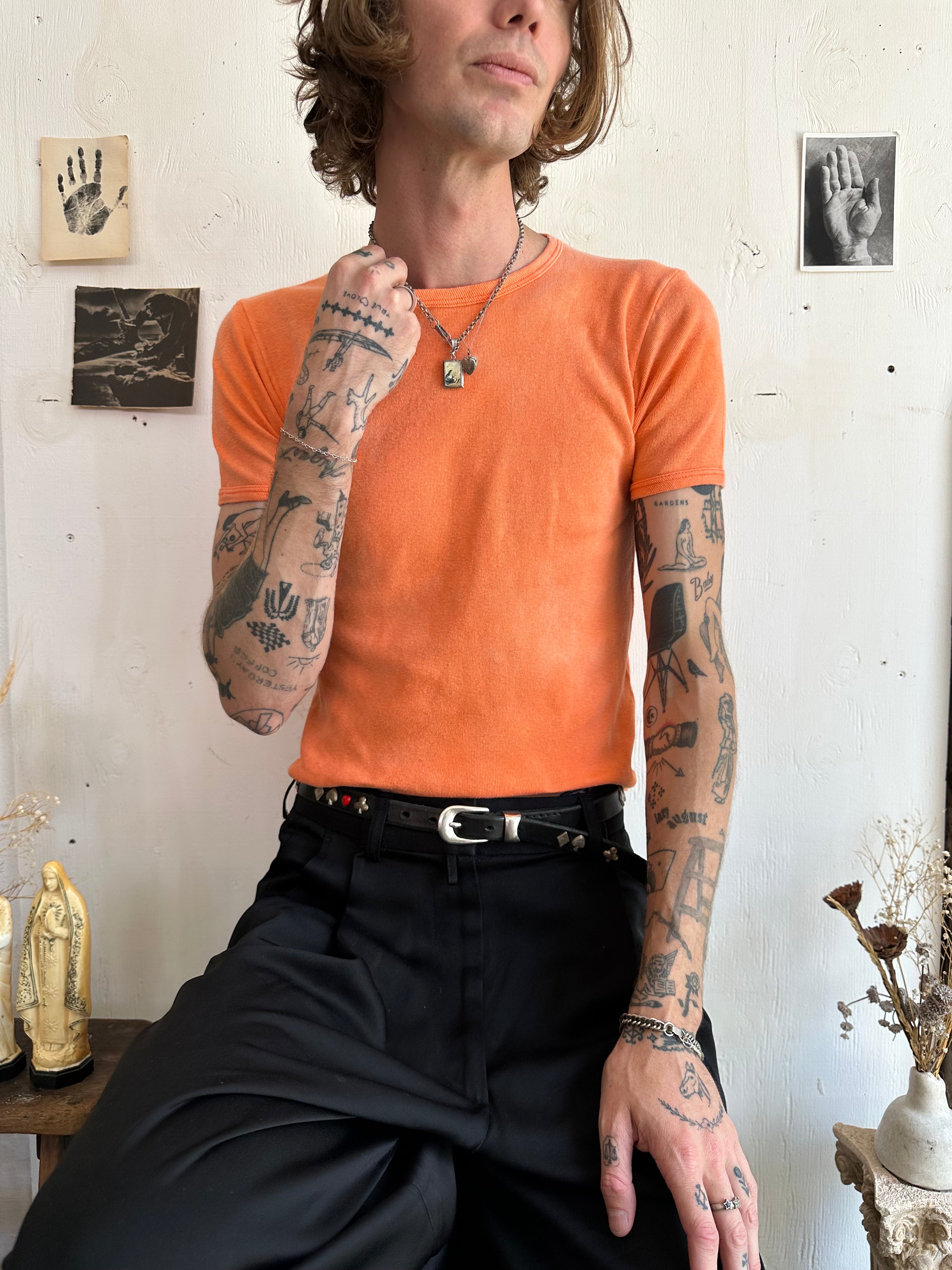 1970s Faded Orange Ribbed T-Shirt (S/M)