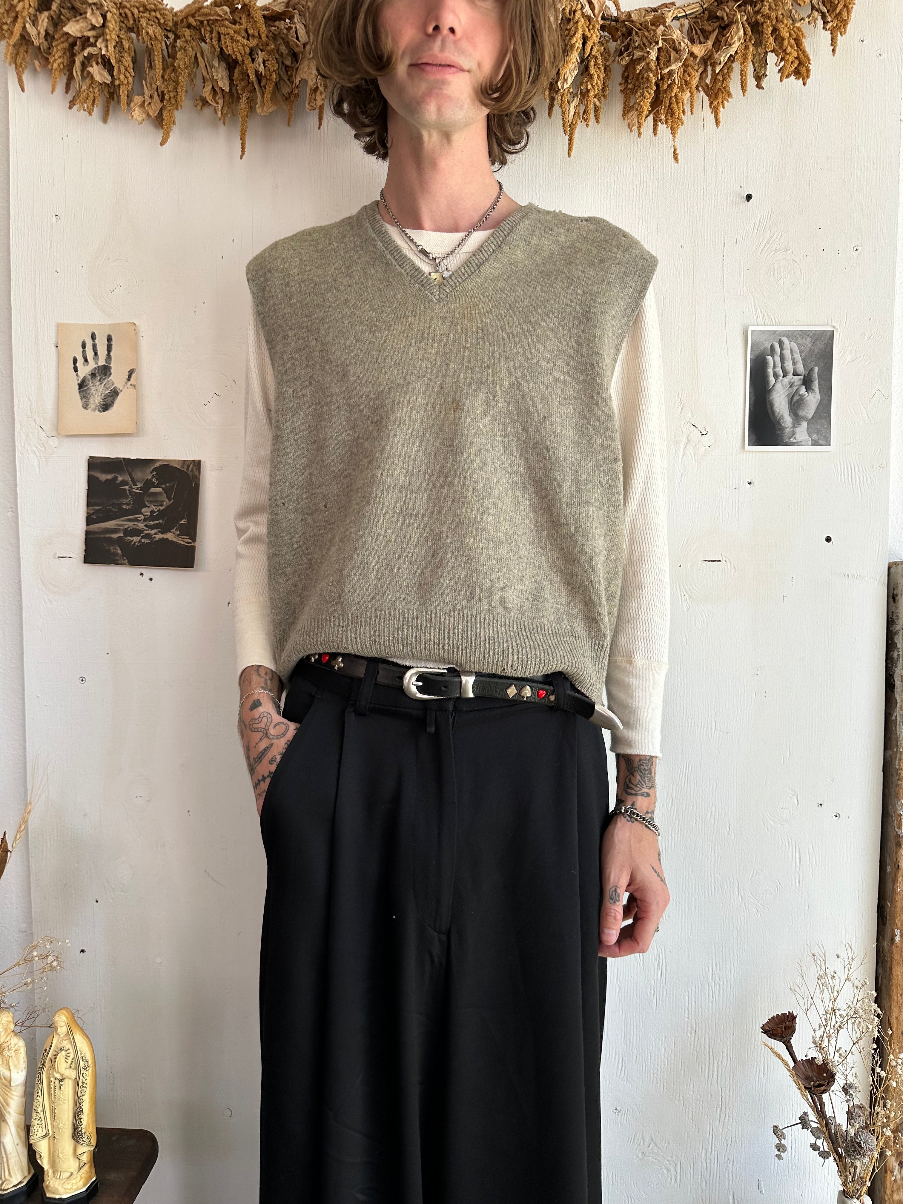 1960s Thermal and Trashed V-Neck Set (Boxy S/M)