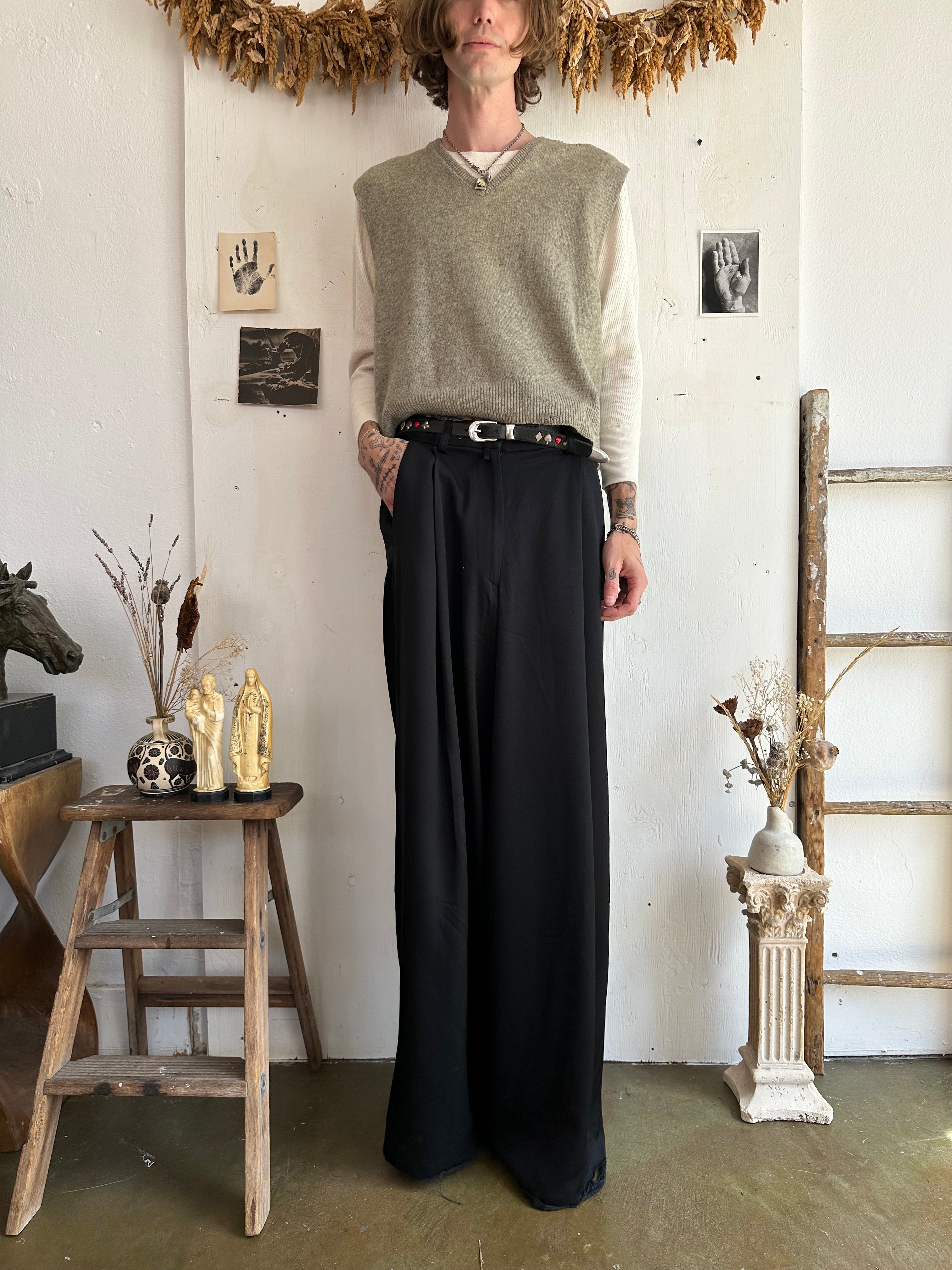 1960s Thermal and Trashed V-Neck Set (Boxy S/M)