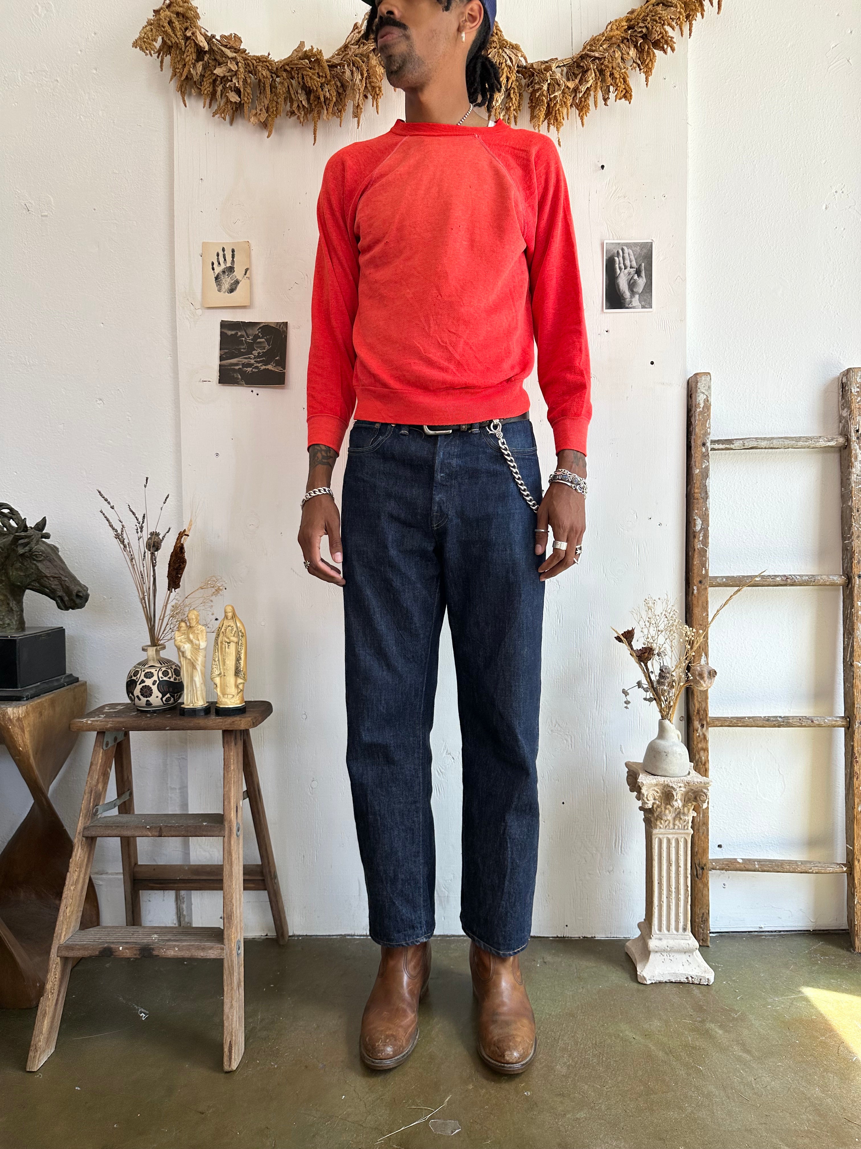 1980s Sun Faded Cherry Red Well Worn Raglan (M)