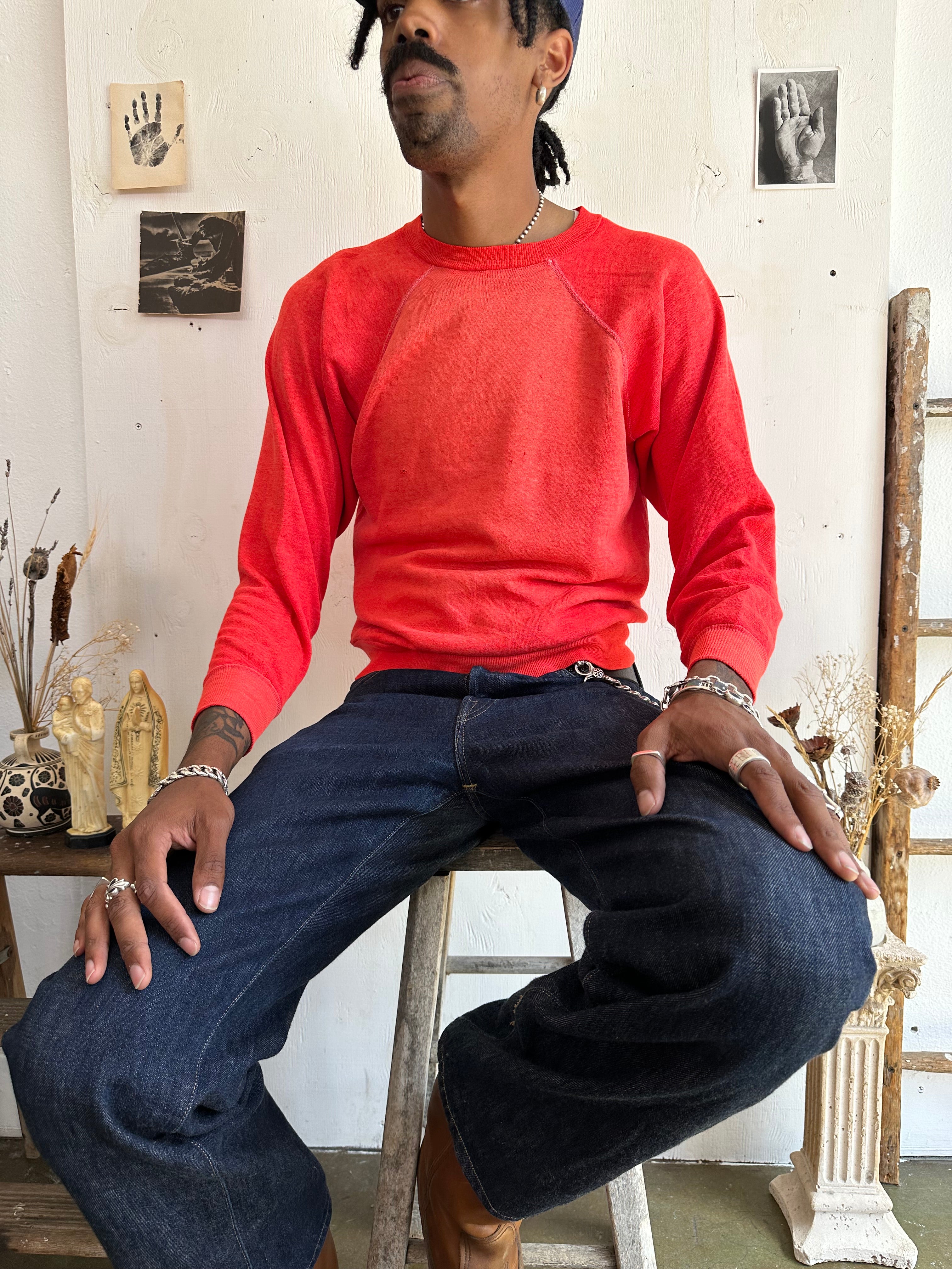 1980s Sun Faded Cherry Red Well Worn Raglan (M)