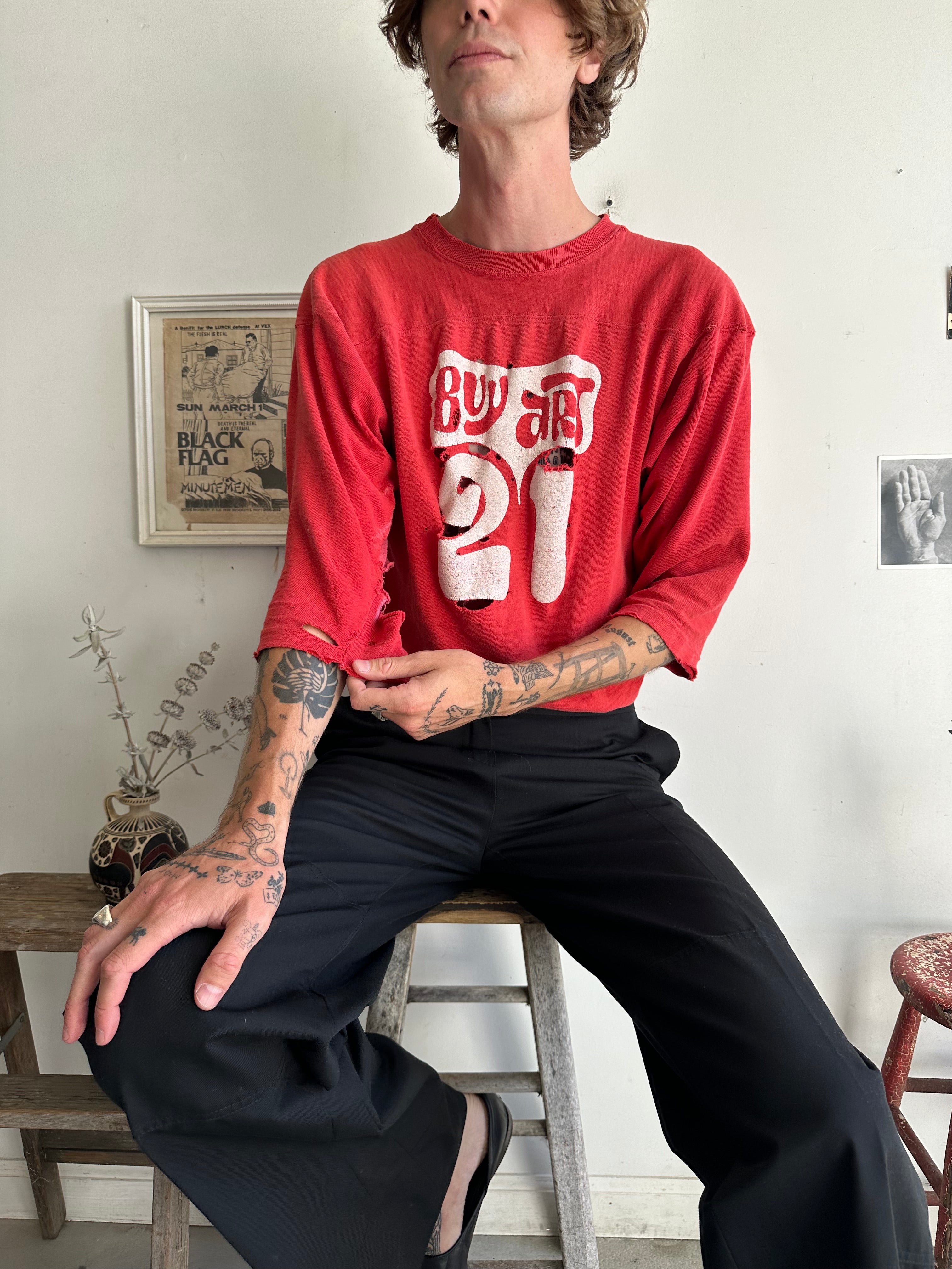 1970s Thrashed Buy Art T-Shirt (L)