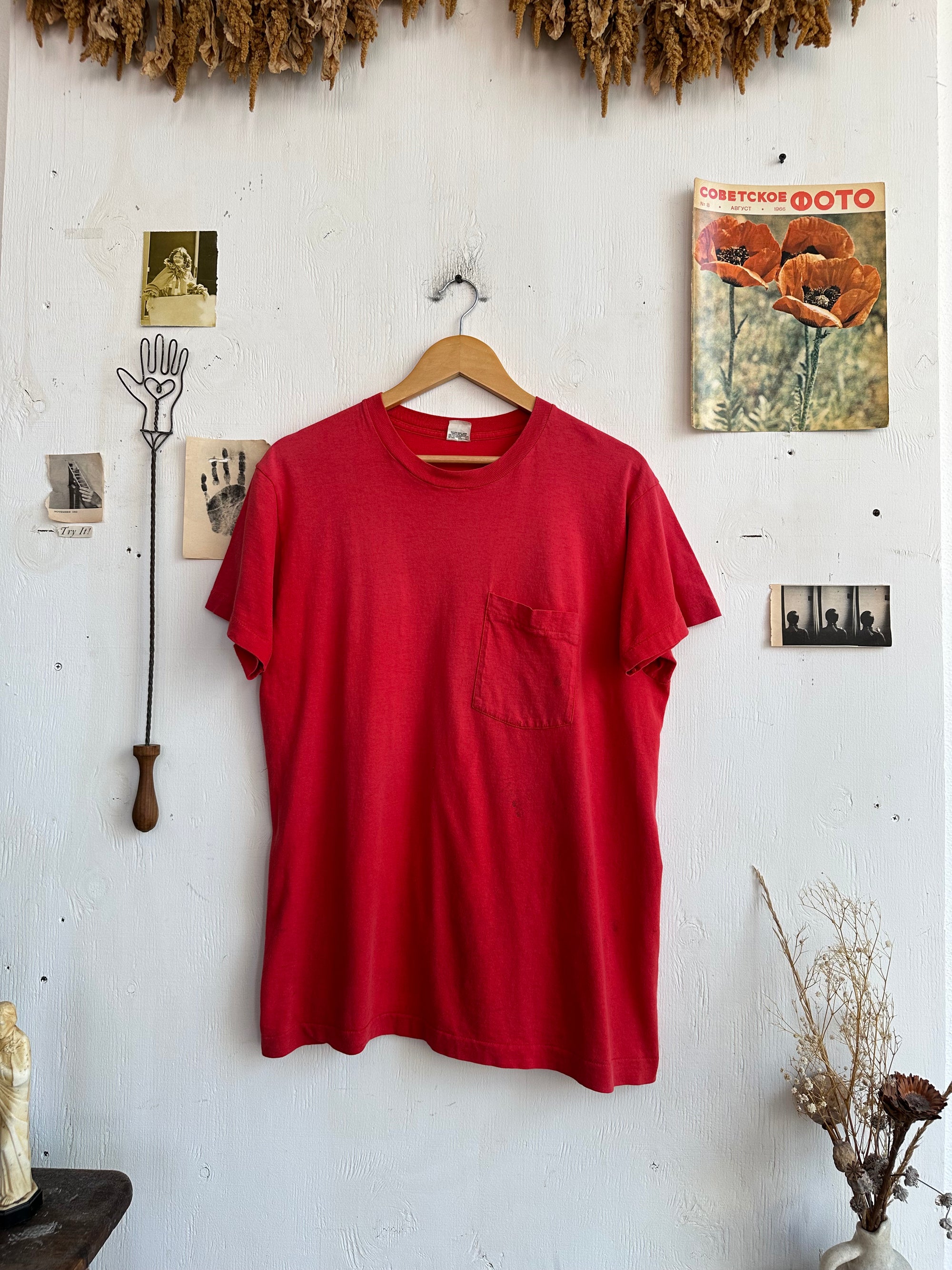 1990s Faded Red Pocket Blank