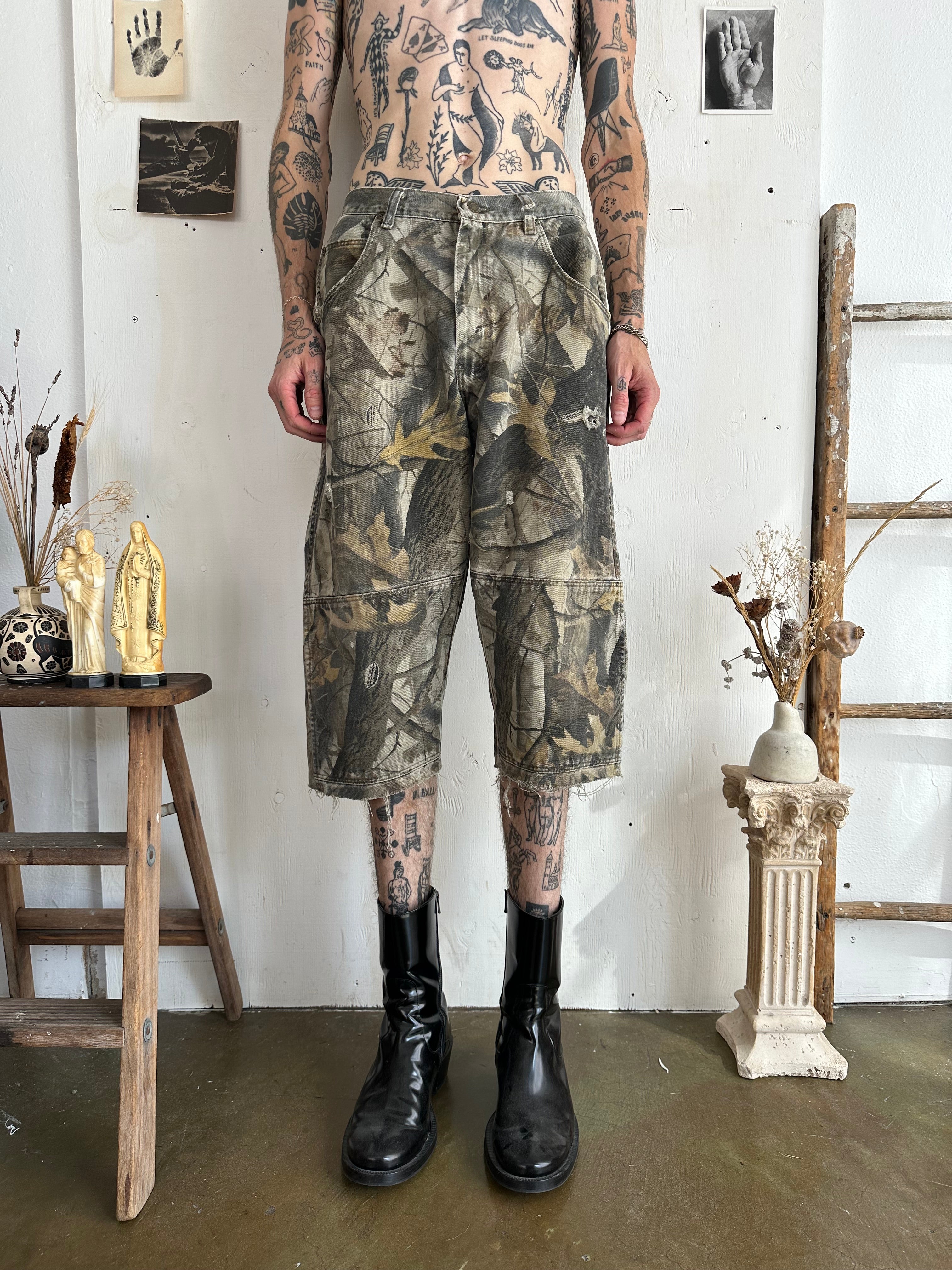 1990s Double Knee Realtree Wrangler Shorts (34/18)