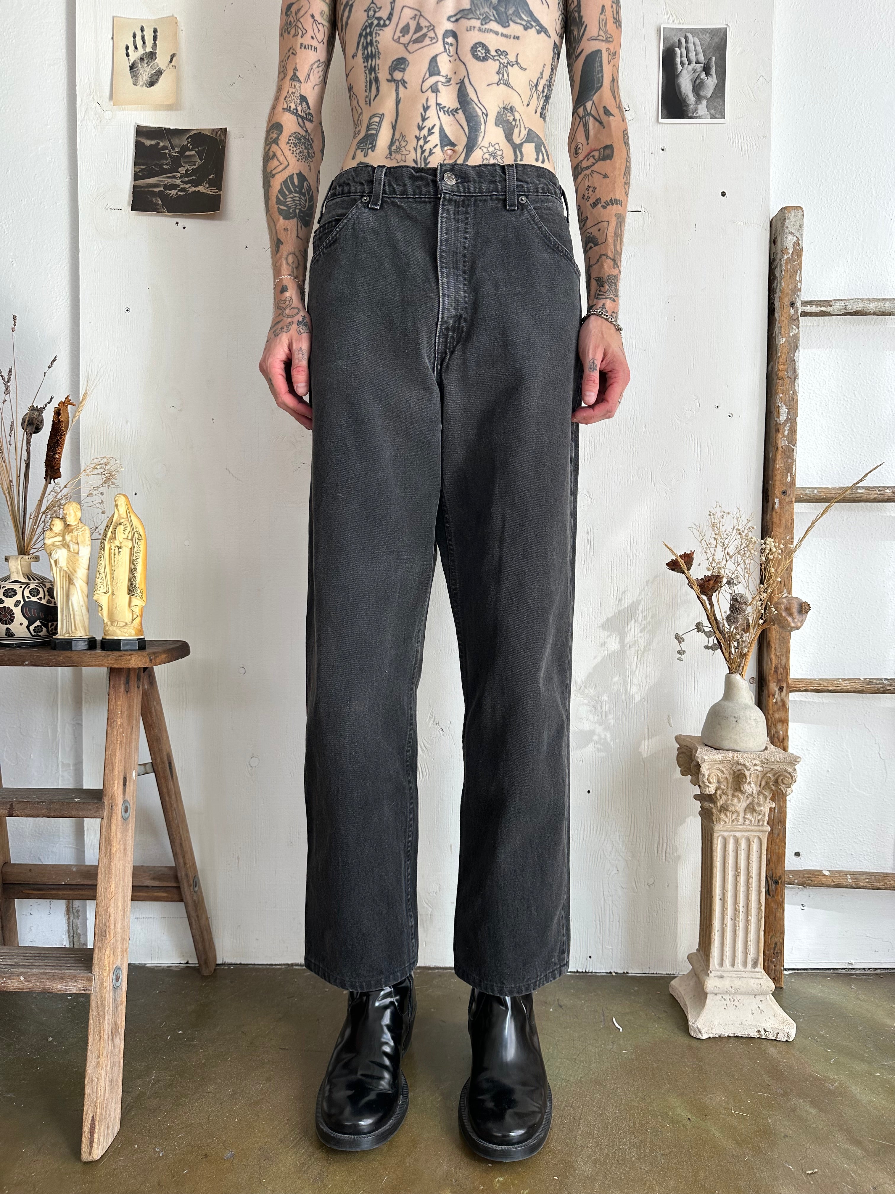 1980s Made In the USA Levi’s 550s (34/31)