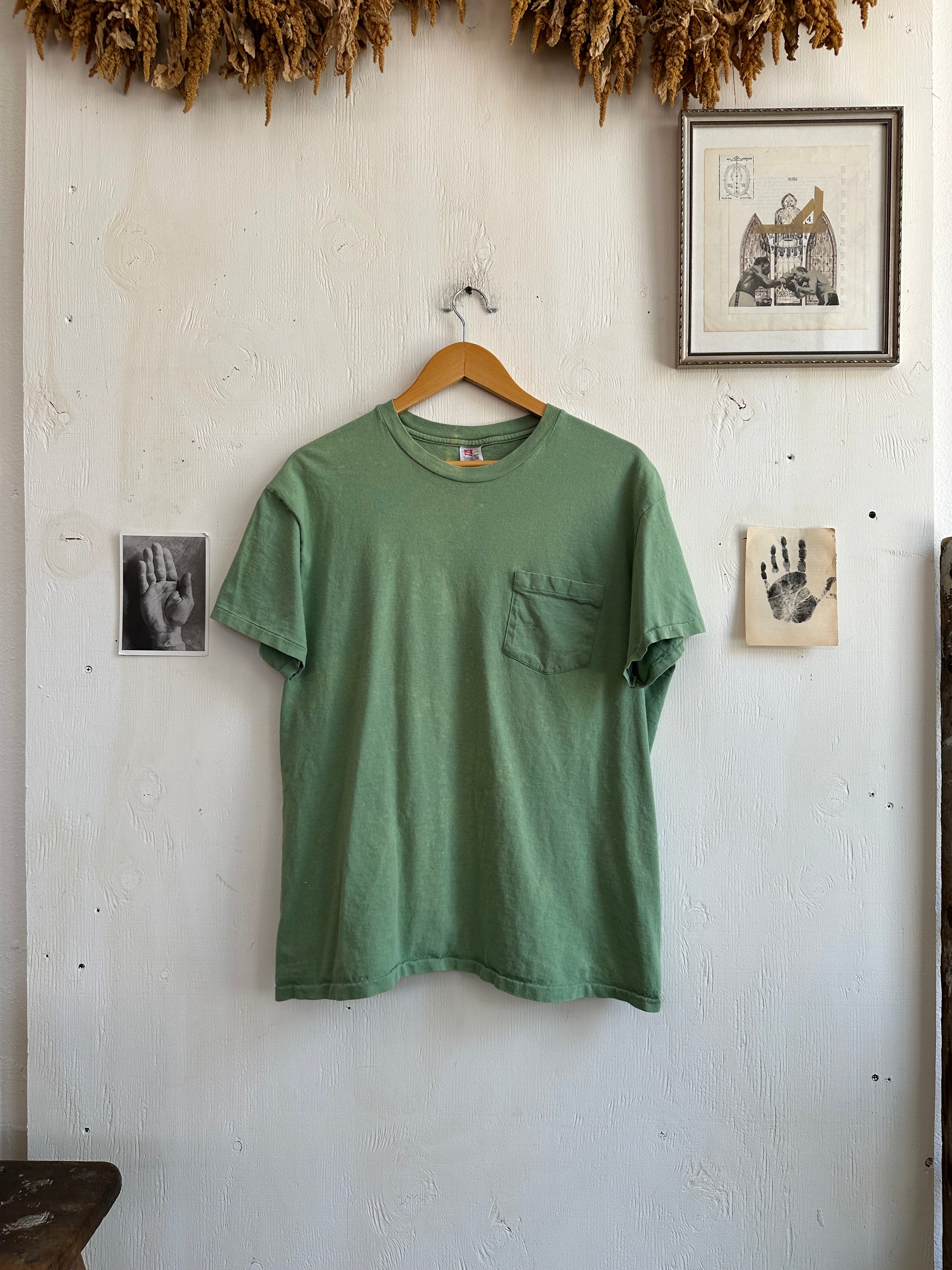 1990s Sun Faded Green Pocket Tee (L)