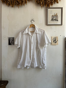 1970s Short Sleeve Gauzy Button Up (Boxy L)