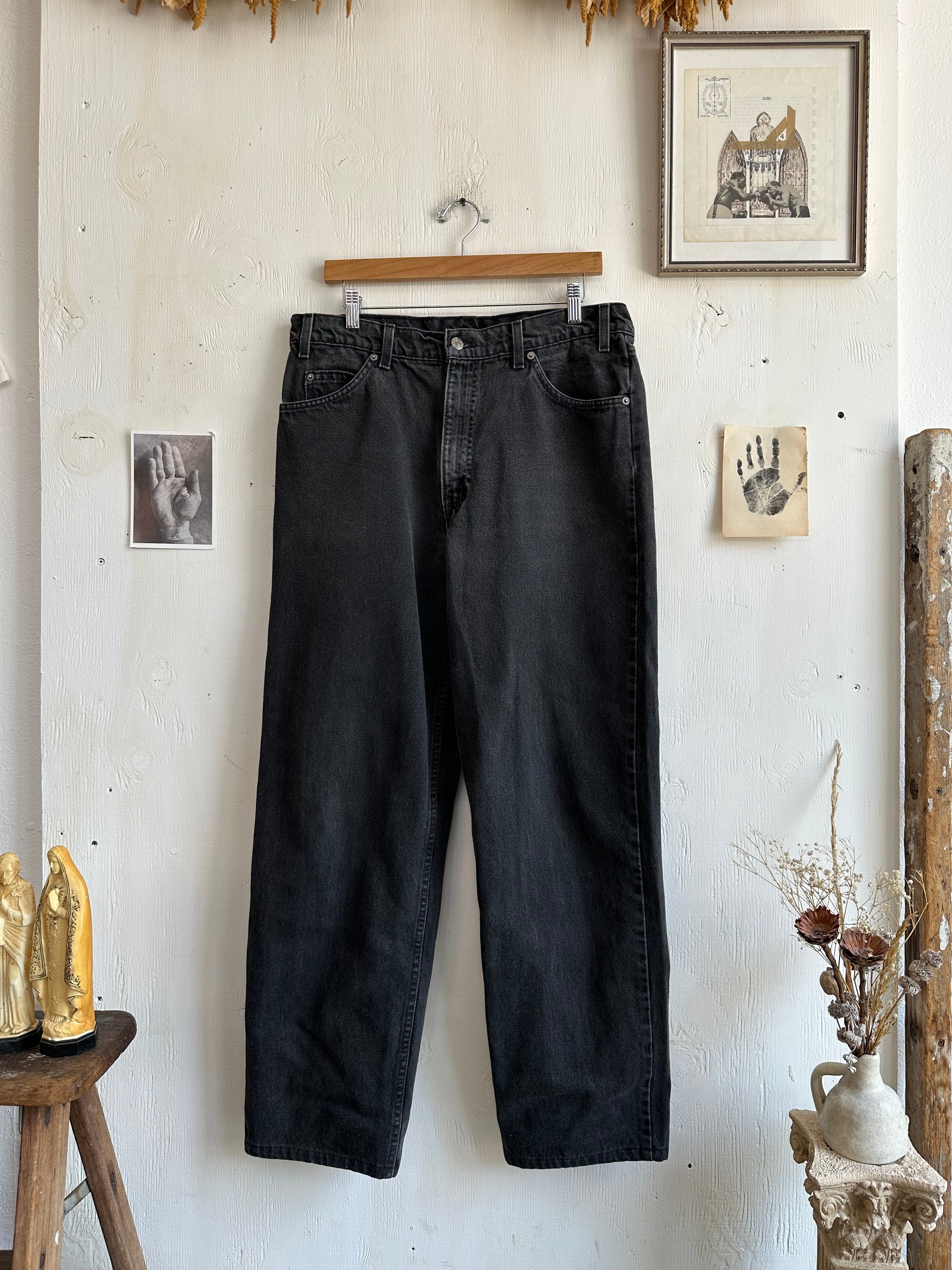 1980s Made In the USA Levi’s 550s (34/31)