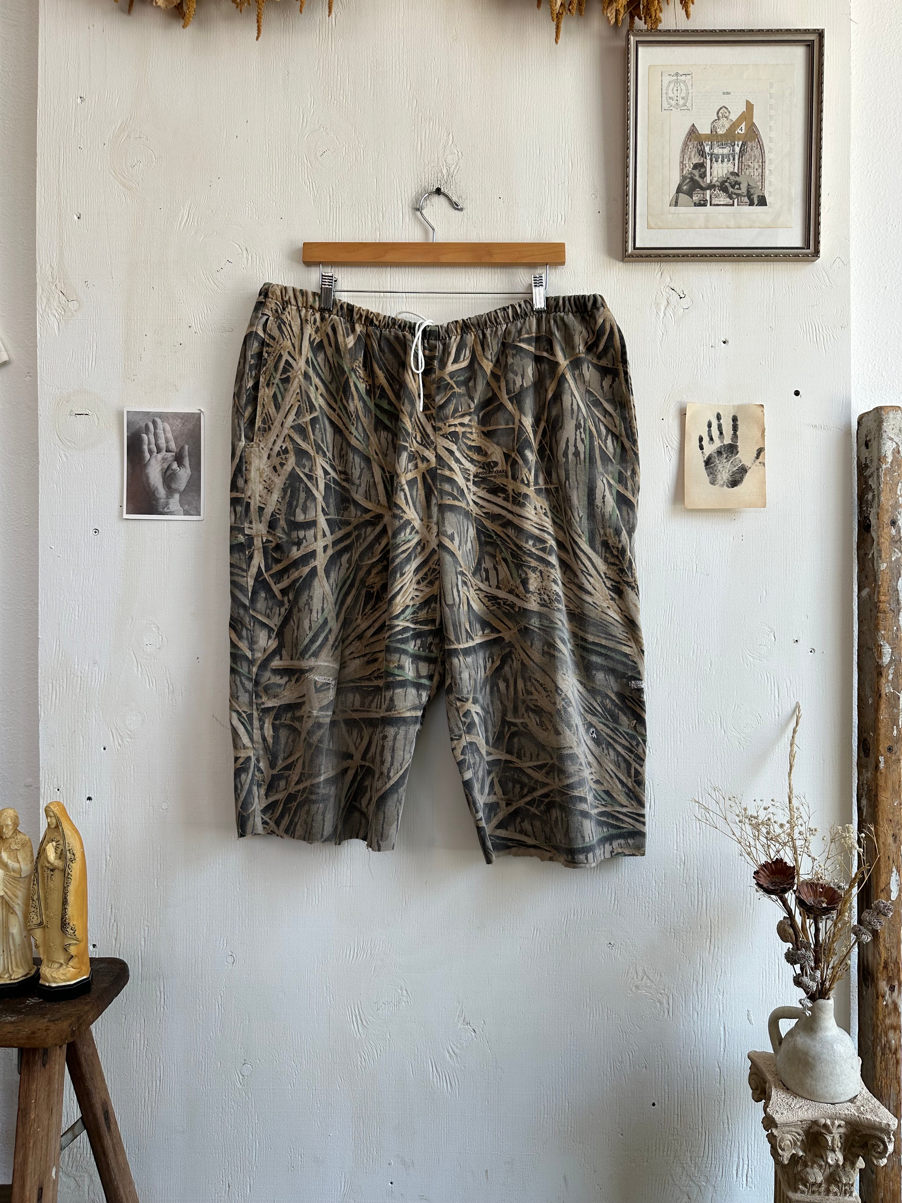 1980s Paper Thin Baggy RealTree Shorts (32-38)
