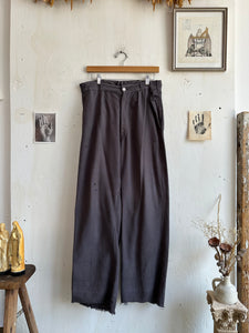 1960s Well Worn Baggy Linen Trousers W/ Pearl Button (30/30)