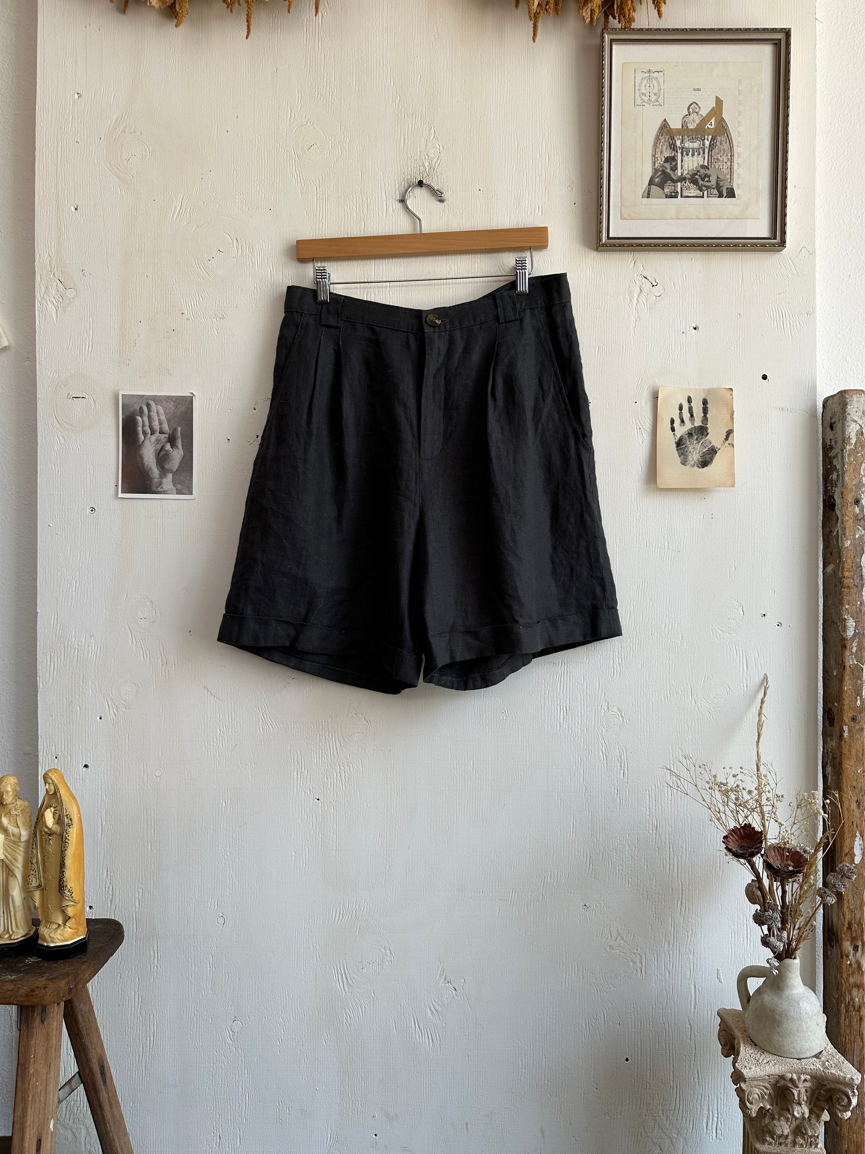 1980s Baggy Linen Shorts (32)