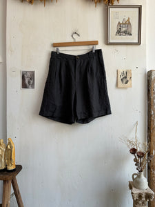1980s Baggy Linen Shorts (32)