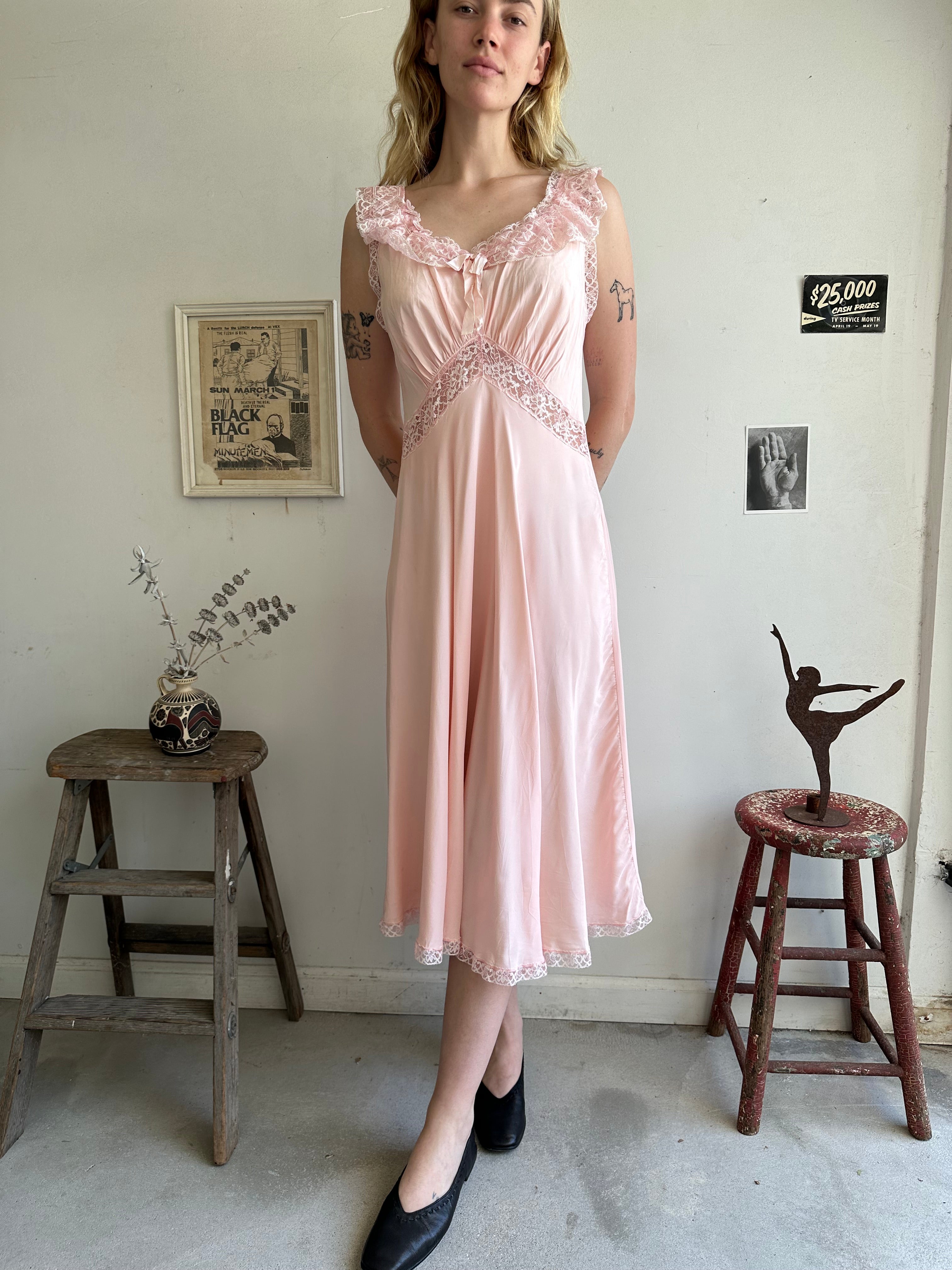 1960s Pink Lace Slip Dress (M/L)