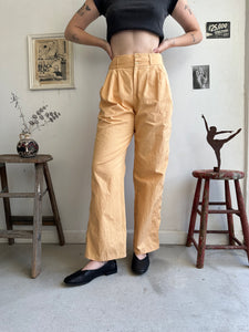 1980s Peach Baggy Pleated Trousers (26/29)