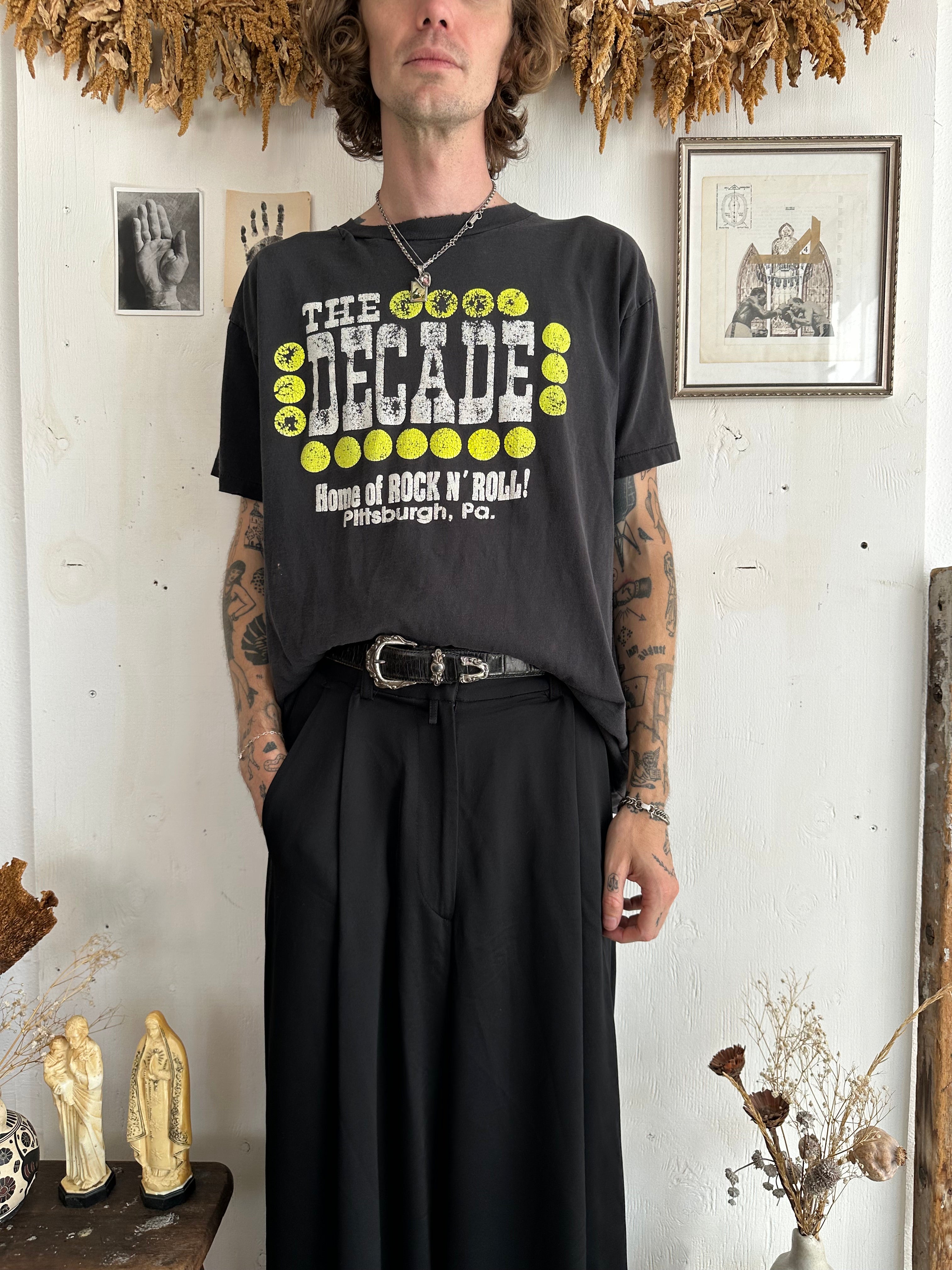 1990s Well-Worn The Decade T-Shirt (L/XL)